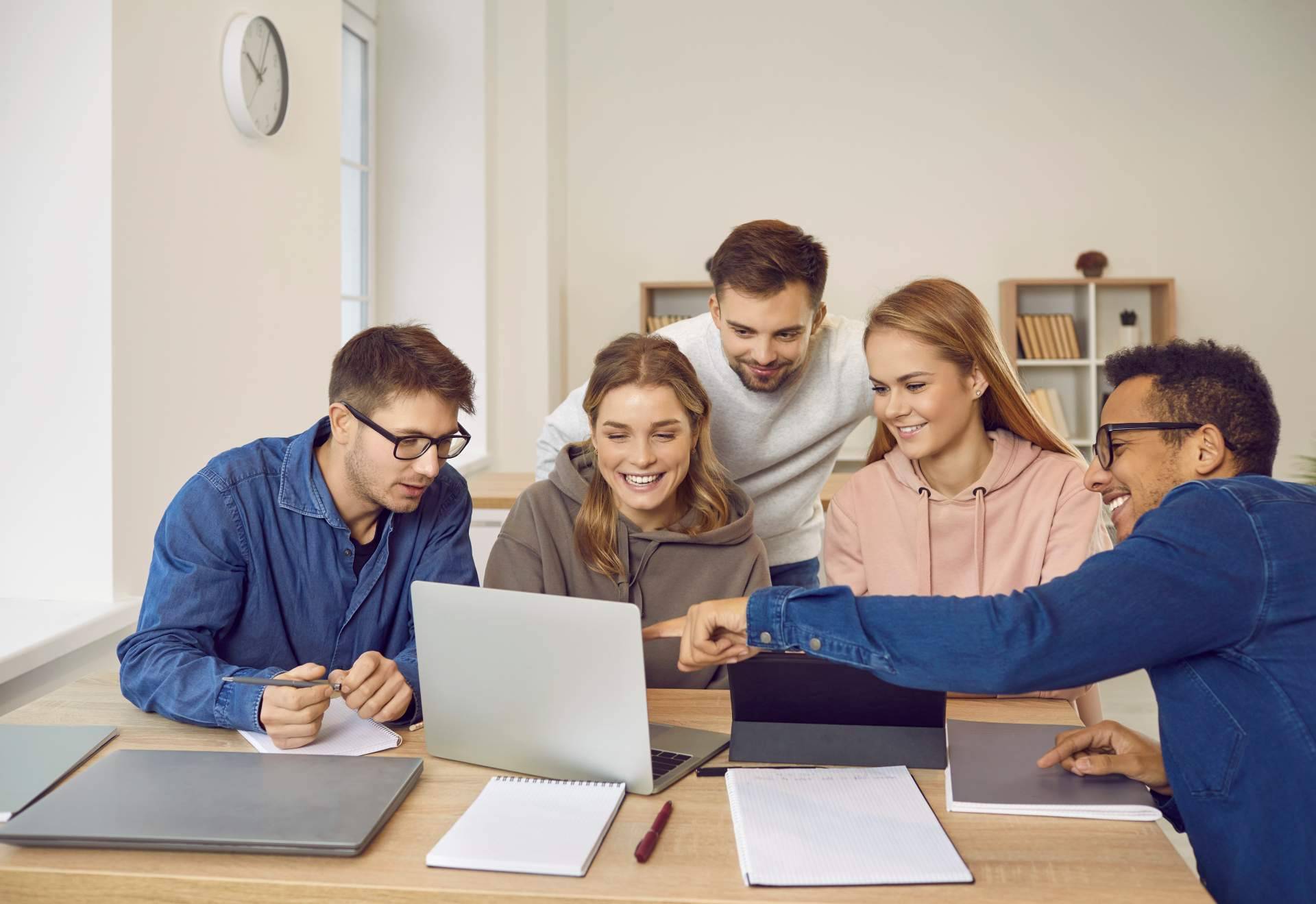 ¿Cuáles son las principales ventajas de la doble titulación en Marketing Digital y Digital Business? Constanza Business & Protocol School