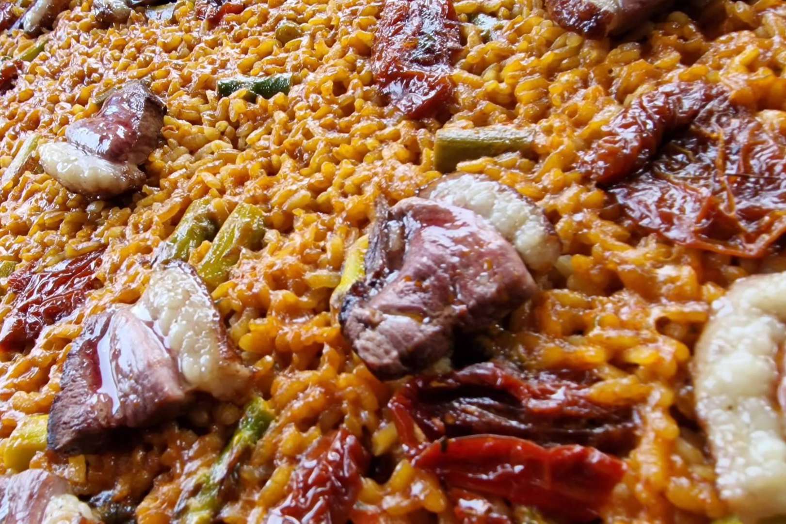 OZ gastroclub ofrece diferentes variedades de arroz alicantino con mayúsculas
