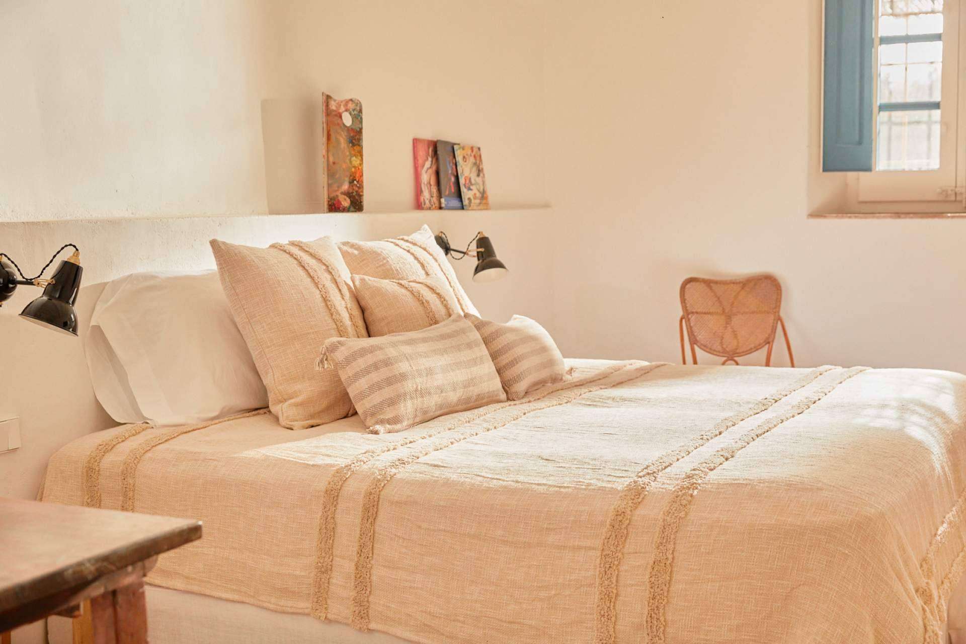 Cojines decorativos para cama con diseño exclusivo y de excelente calidad, en Calma House