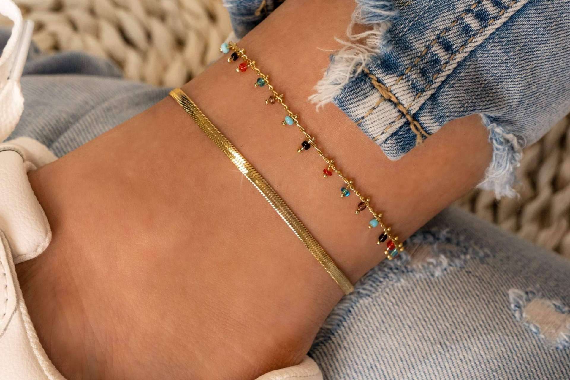 LePetiteMarie y su catálogo de tobilleras y colgantes de colores para el verano