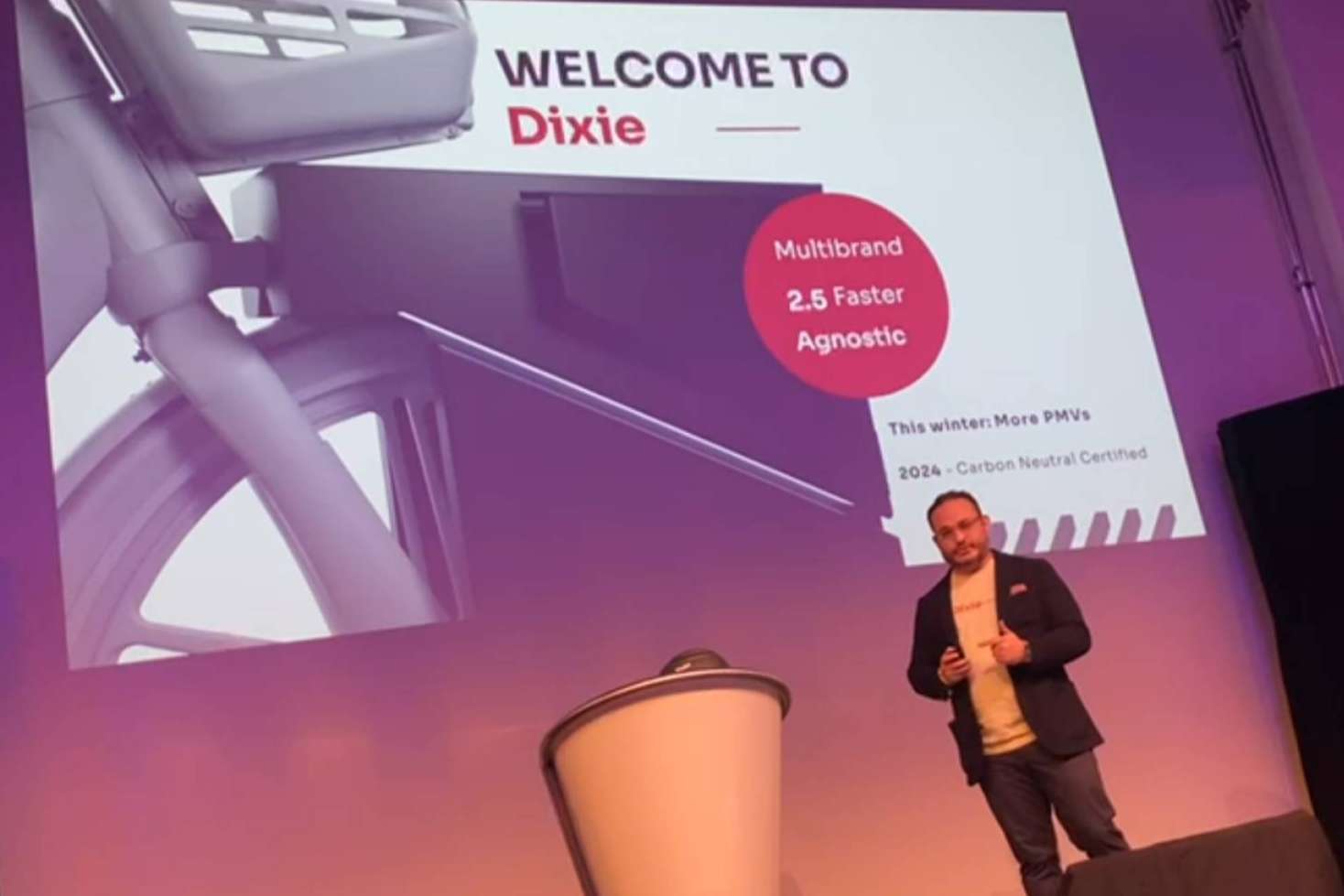 YUP consigue la mención especial con su nuevo parking para micromovilidad en los Micromobility startup awards