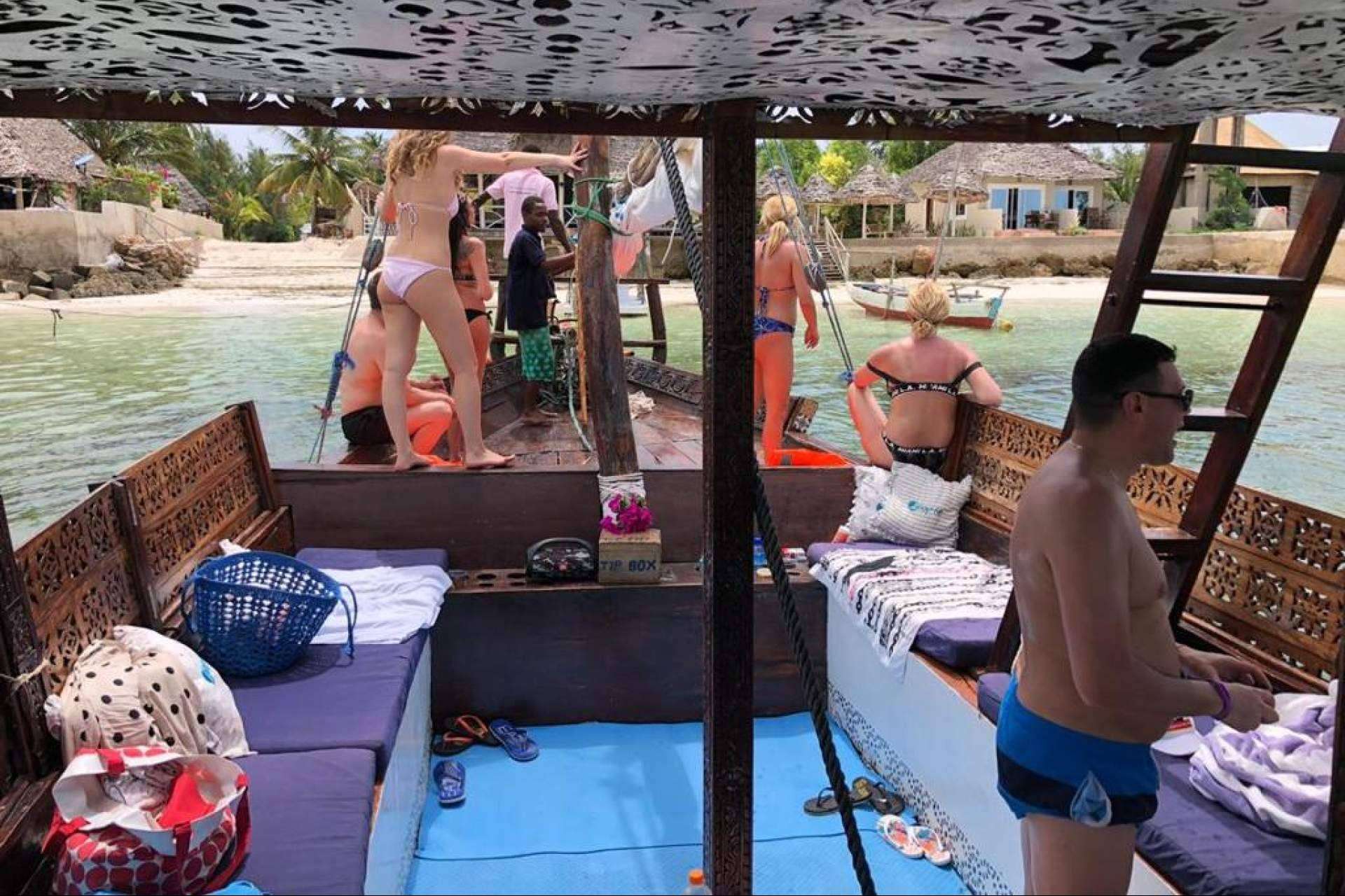 Kobe Tours & Safaris ofrece excursiones Zanzíbar con todo organizado
