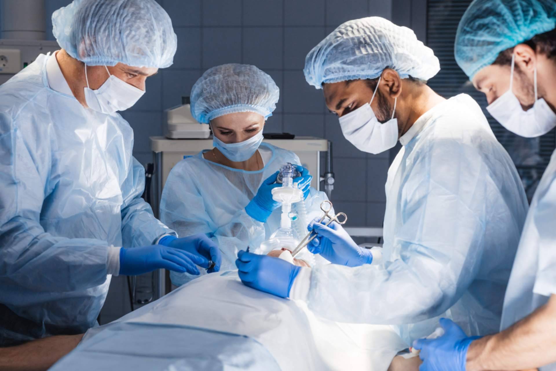 Las patologías urológicas pueden tratarse con cirugía robótica y laparoscópica, en Urología Integral NSR