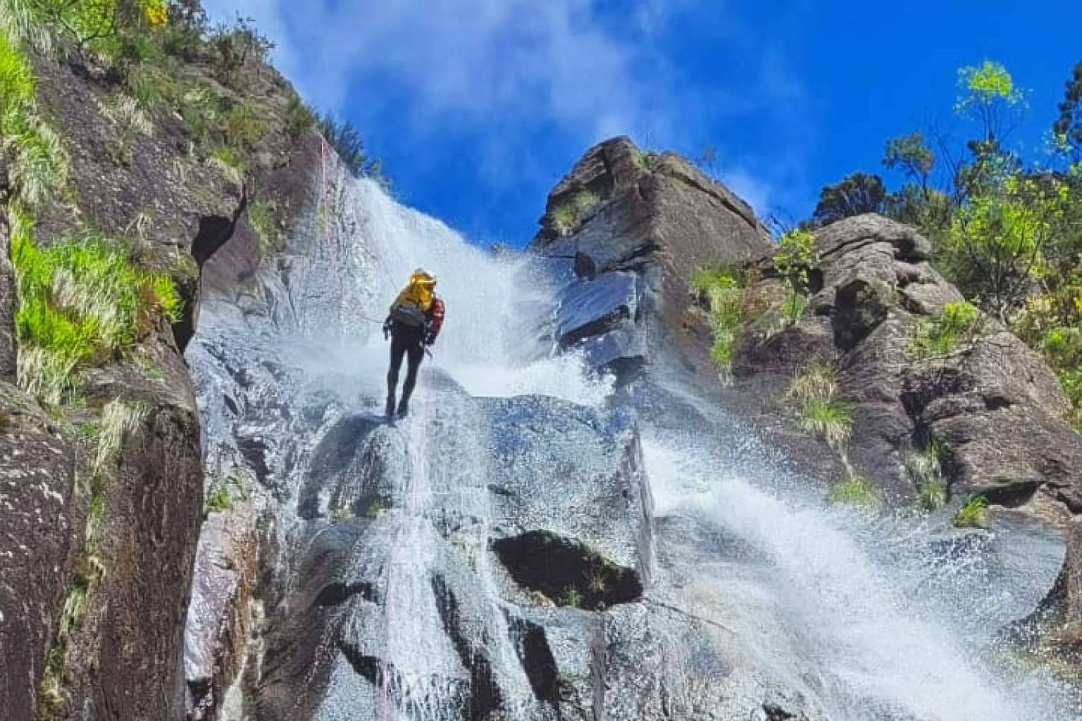 Hacer barranquismo en Galicia es posible de la mano de Turac Aventura