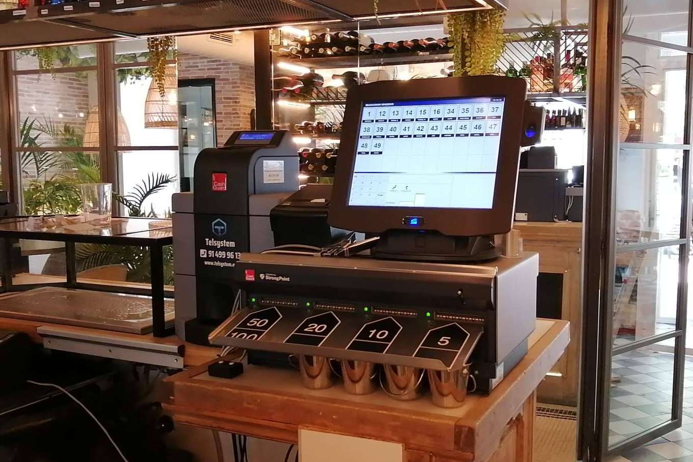Las cajas registradoras automáticas CashGuard optimizan el uso de efectivo