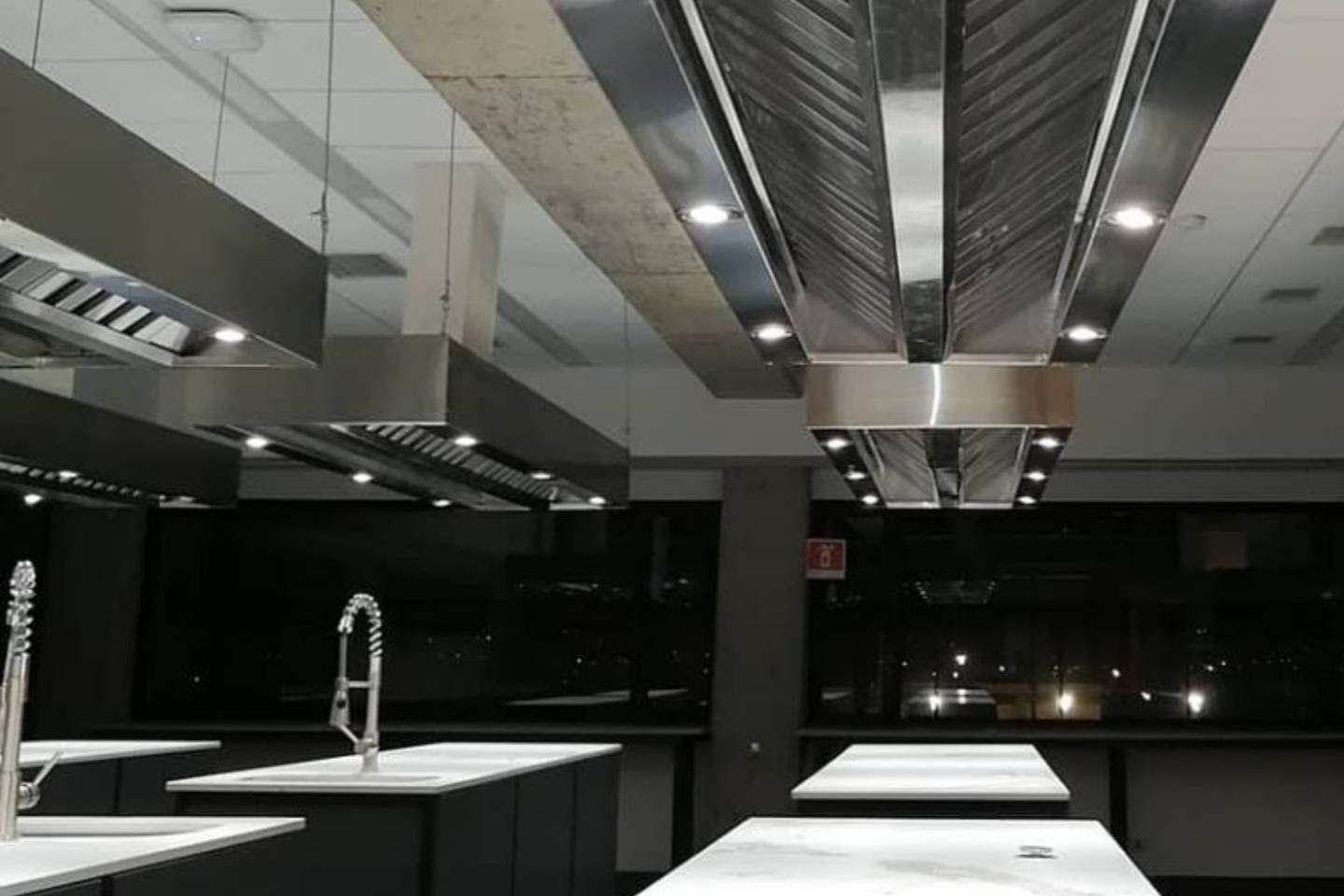 Grupo Industrial y sus campanas de cocina industriales para restaurantes
