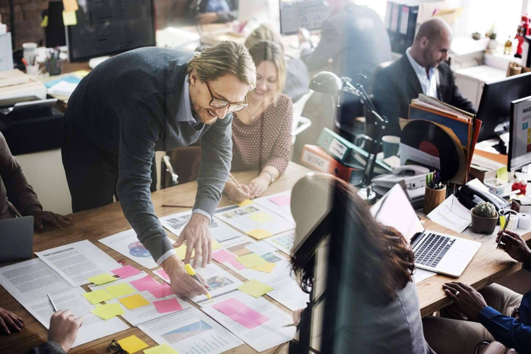 ¿Cuáles son los elementos fundamentales en la comunicación interna?