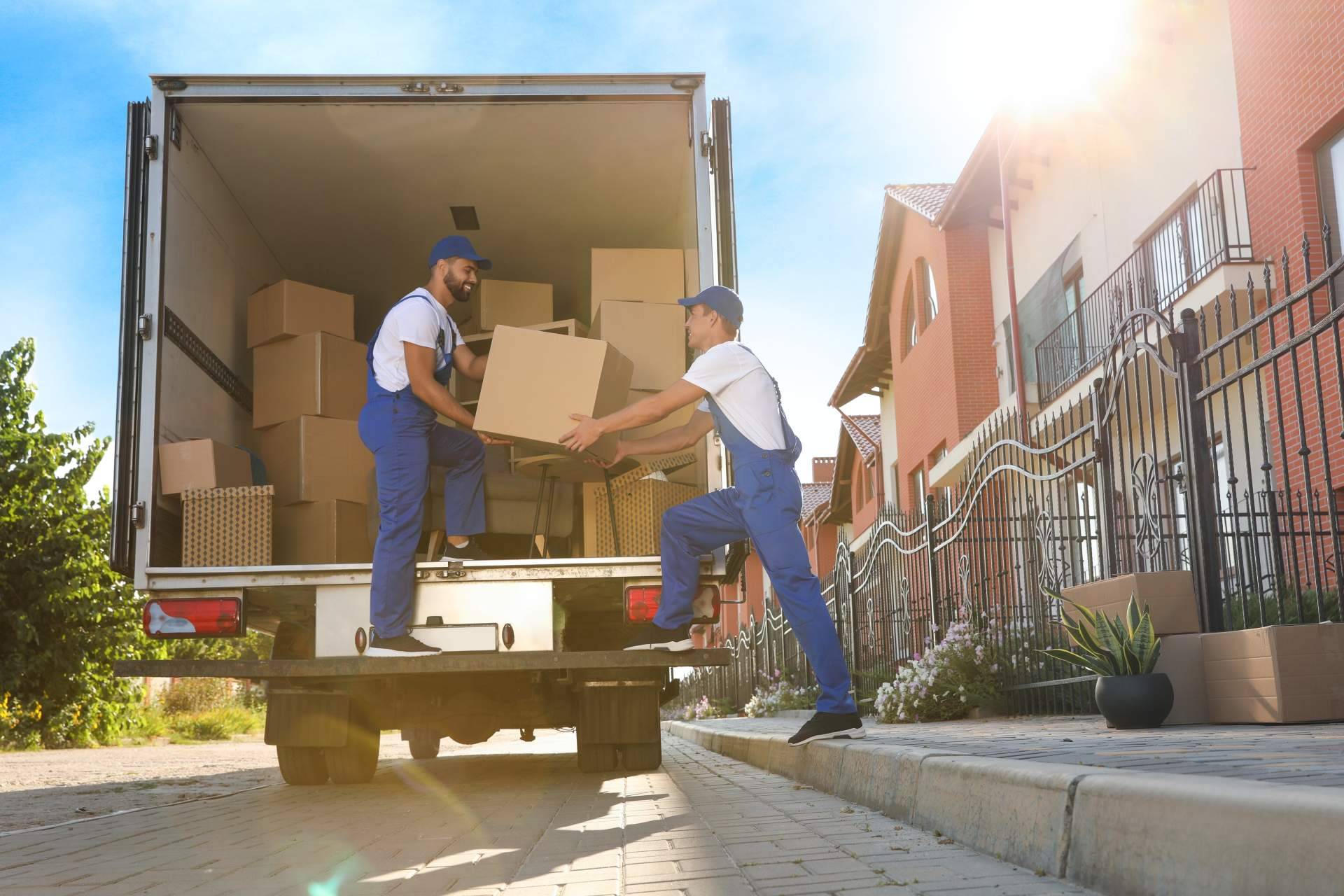Mudanzas MBM ayuda a simplificar mudanzas en Madrid con servicios eficientes y económicos