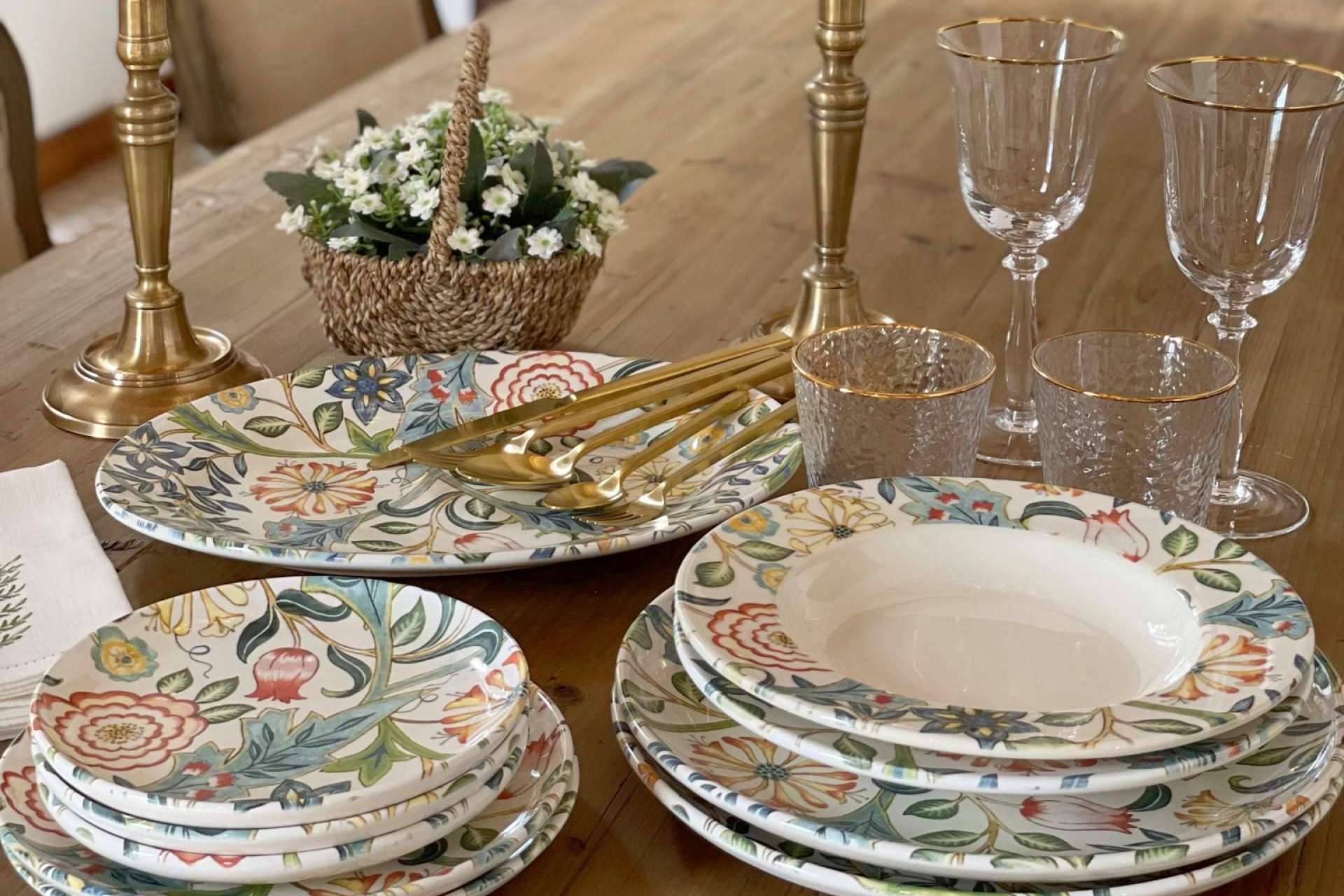 Las vajillas personalizadas no pueden faltar en ninguna mesa, con Goodies Ceramic