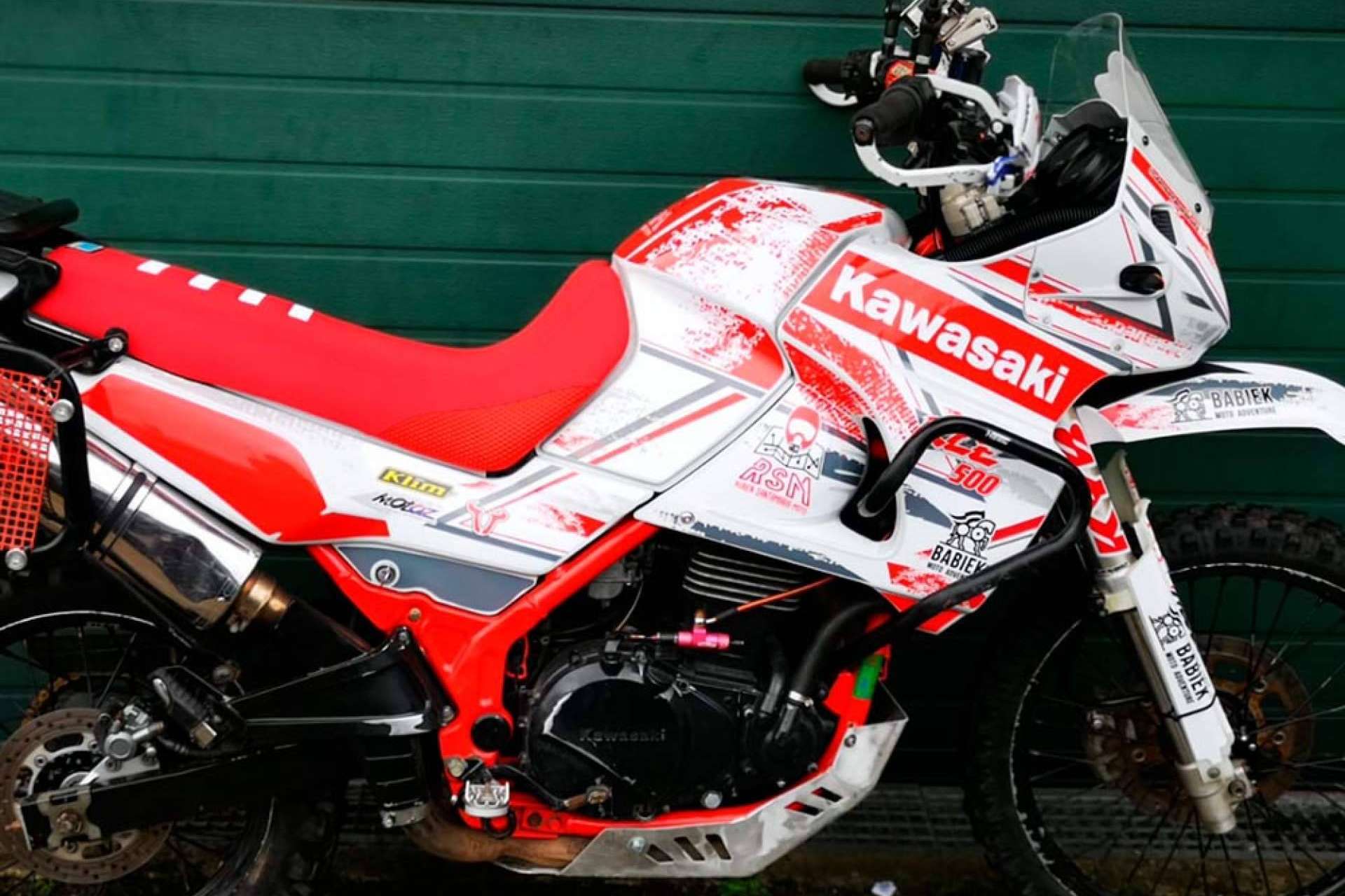 ADHESIVOSEMBARRADOS, expertos en la personalización de adhesivos para motos