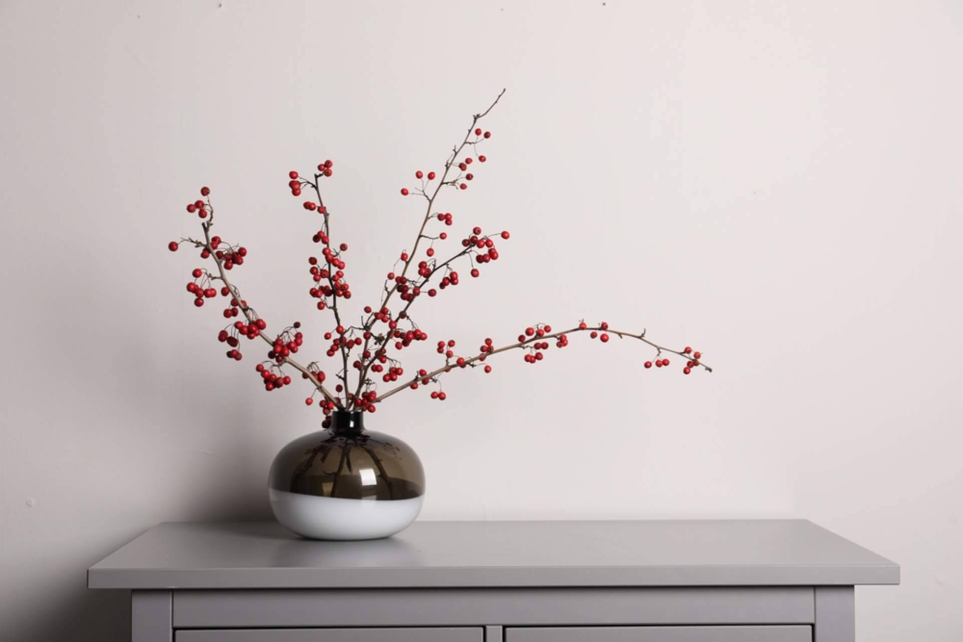 ¿Cómo son los jarrones decorativos para flores de Hogar y Más?