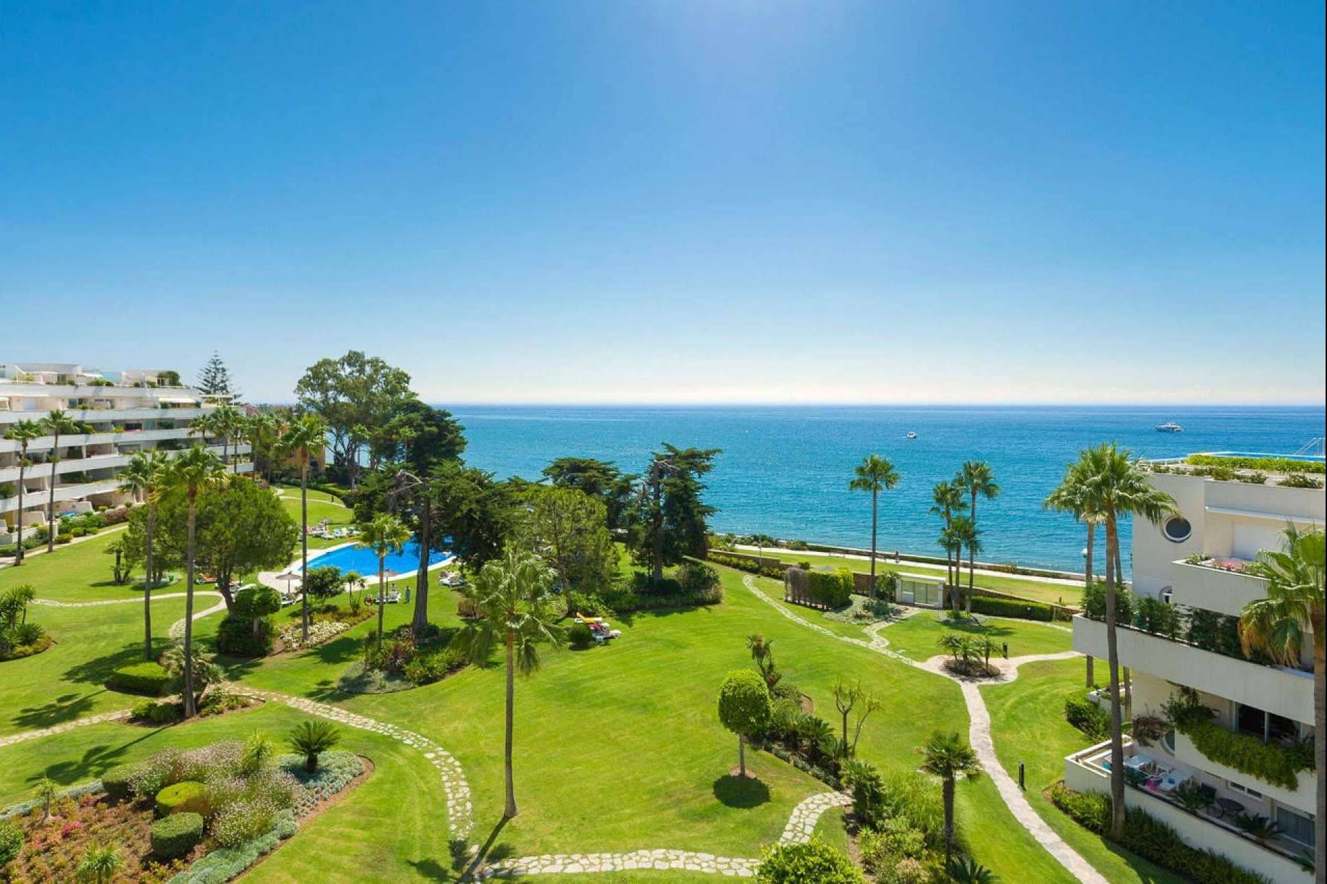 Una oportunidad de inversión o de segunda residencia son las propiedades en venta en Estepona