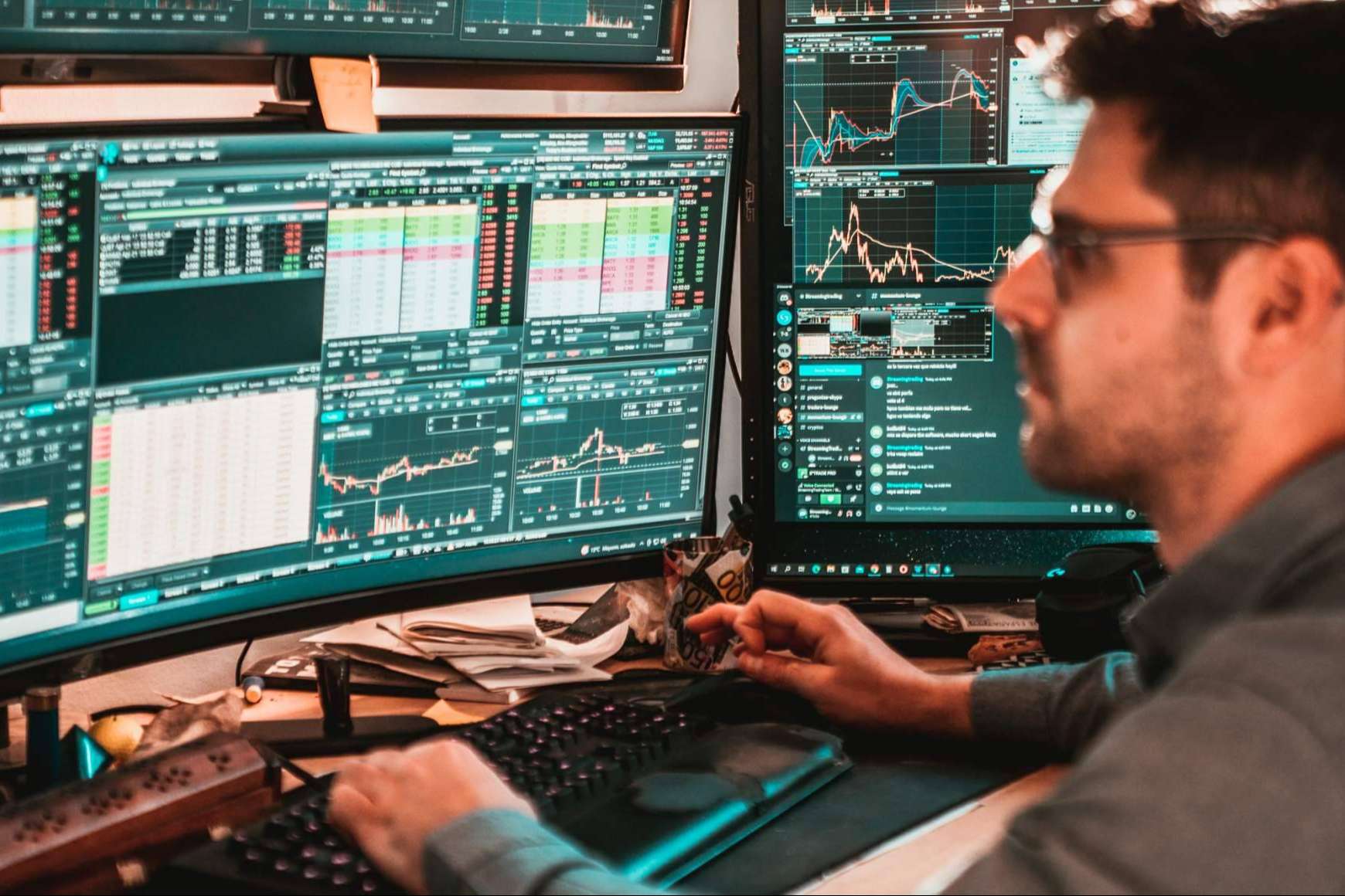 Conseguir 1 mes de regalo de sala de trading al contratar la formación teórica de Streaming Trading