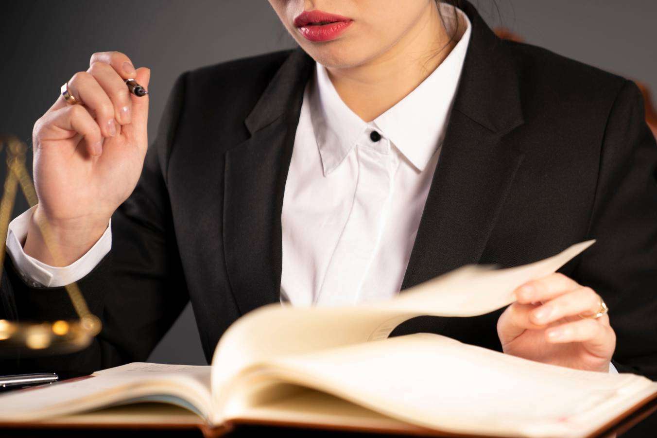 Equipo legal especializado en cancelar deudas en Canarias