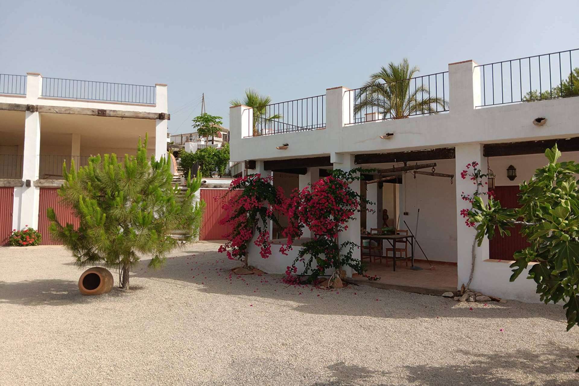 Vivir en un cortijo señorial en la Costa Cálida con Paloma Gestión