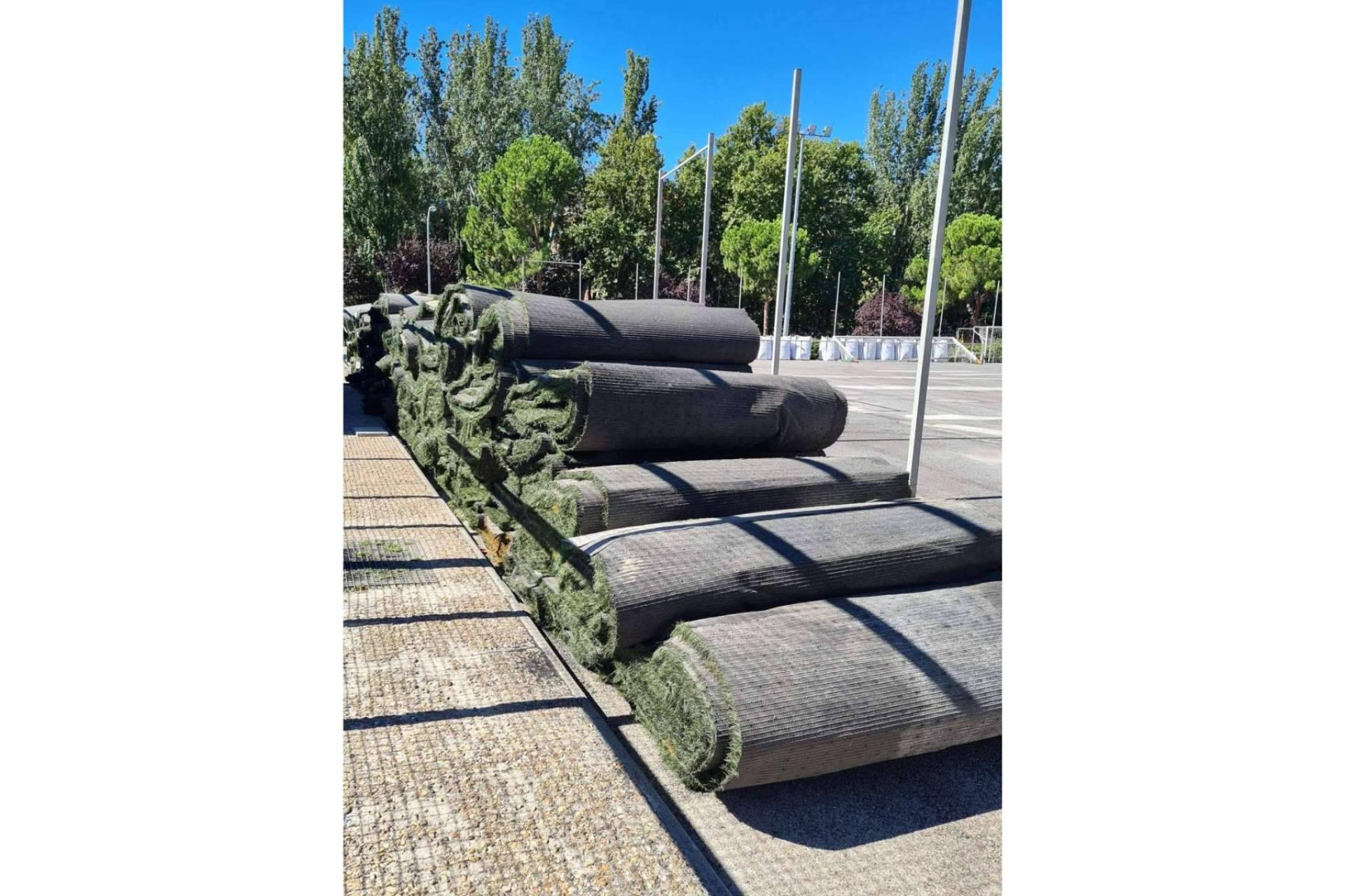 Segunda vida al césped campo de fútbol, con el servicio de desmontaje y venta de CESREFUT