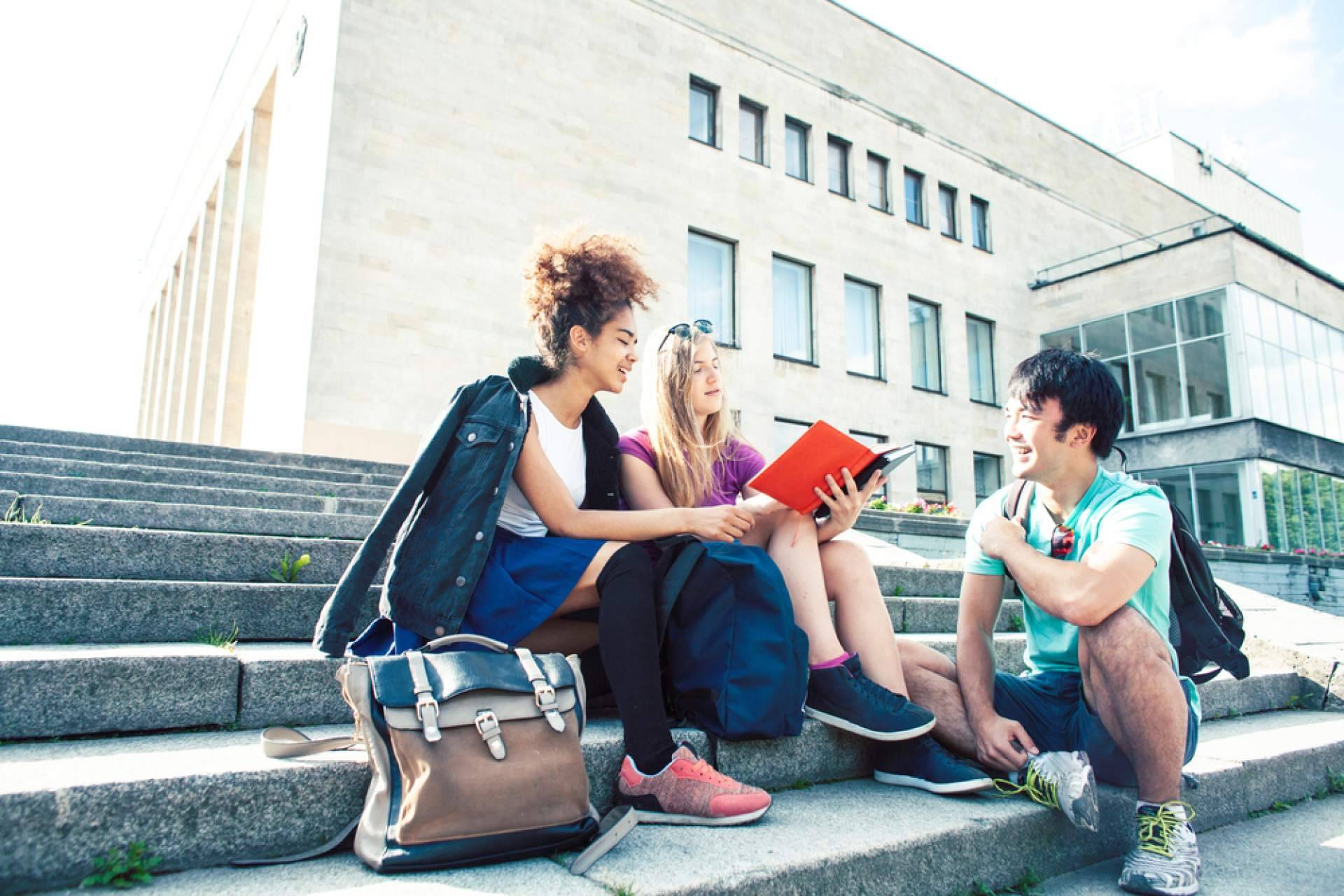 Rapidez y soporte en la legalización de títulos universitarios con Legaliza tu Título