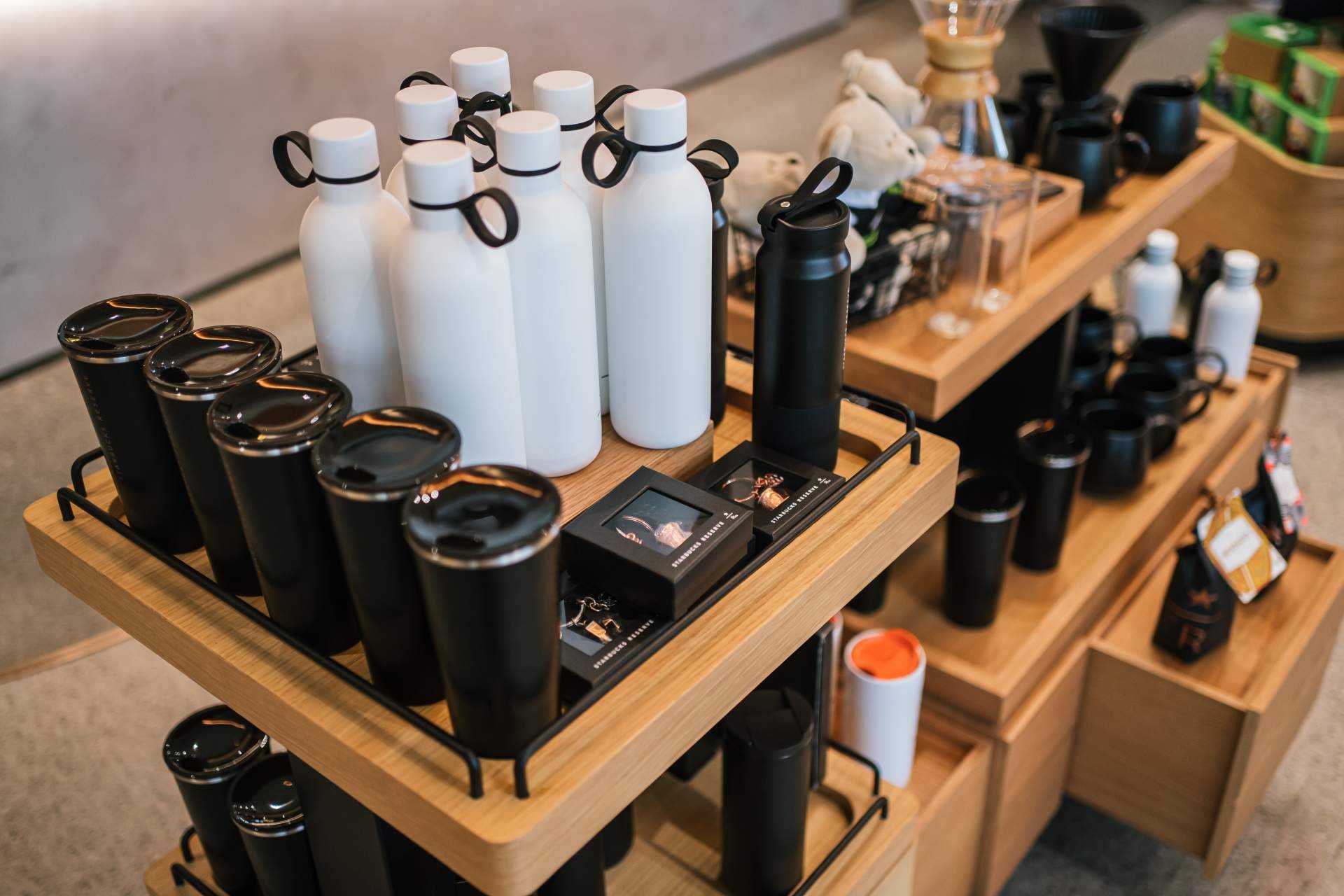 Las múltiples ventajas del merchandising personalizado para las empresas según PRODUCTOSPERSONALIZADOS.ES