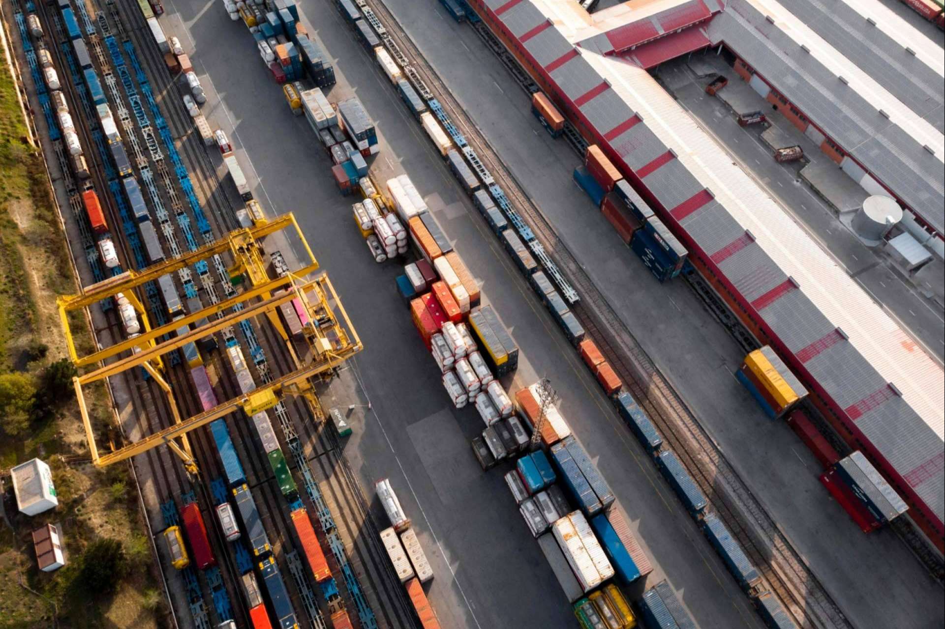 Soluciones integrales en el transporte internacional de mercancías, con Easy Trans