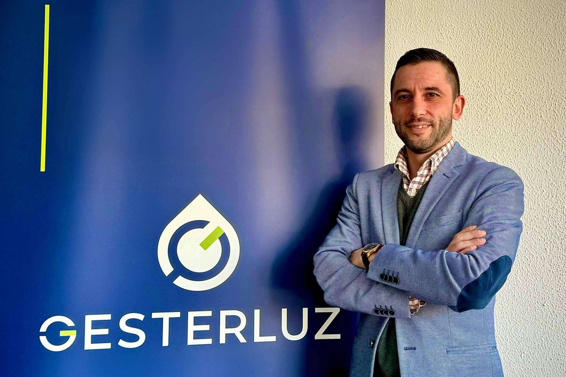 David Diego, fundador de Gesterluz, explica cómo hacer para minimizar costes energéticos en empresas y comunidades