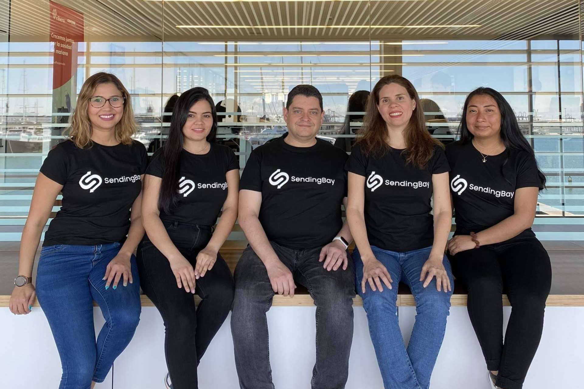 Con un aliado como SendingBay, un e-commerce puede reducir costes y cumplir con sus envíos