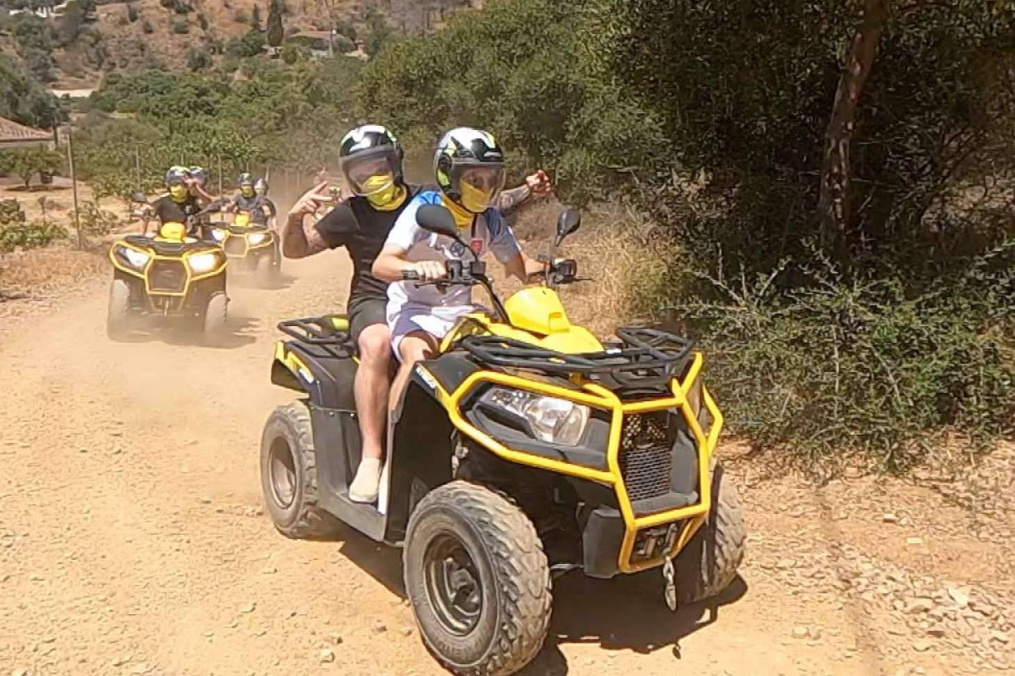 Recorrer la Sierra de Mijas en quads, una experiencia off-road que promete máxima diversión