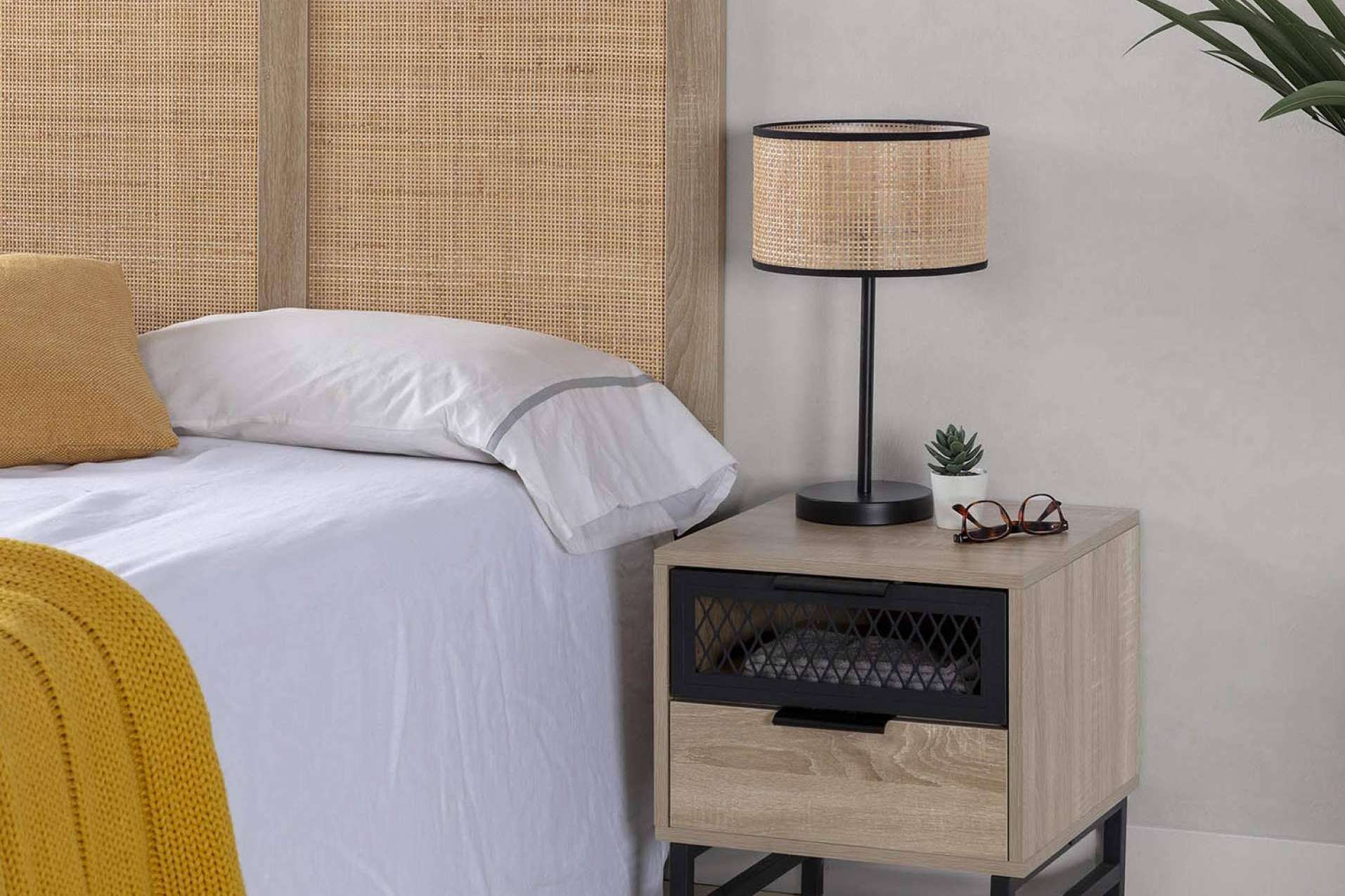 Lámparas de mesa de fibras vegetales, la tendencia en Top Mueble