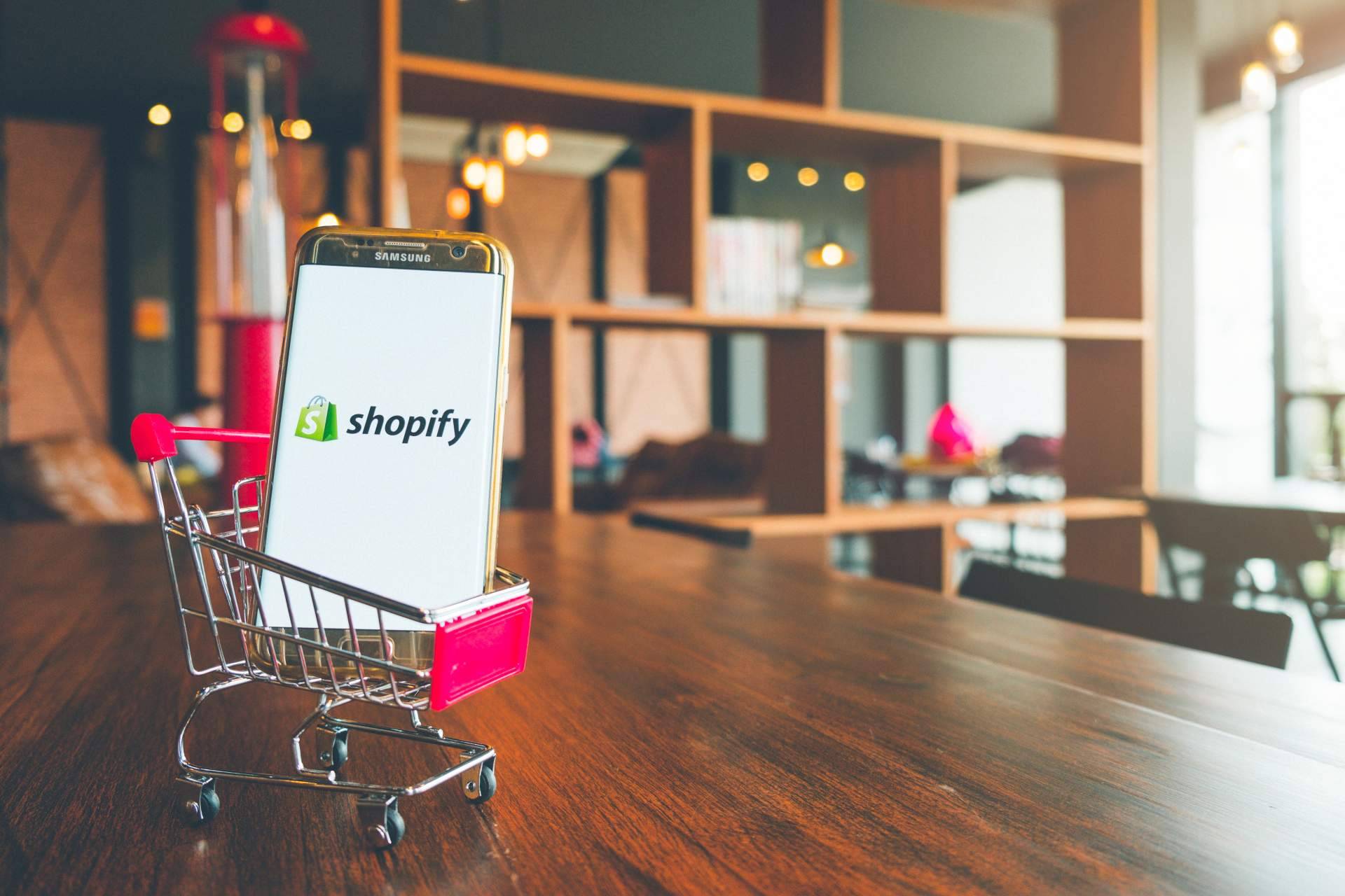Razones para crear una tienda en línea con Shopify