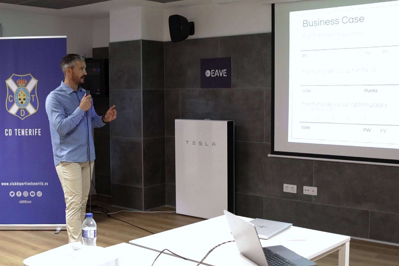 EAVE y Tesla Energy, un encuentro inolvidable en la Ciudad Deportiva de Tenerife Javier Pérez