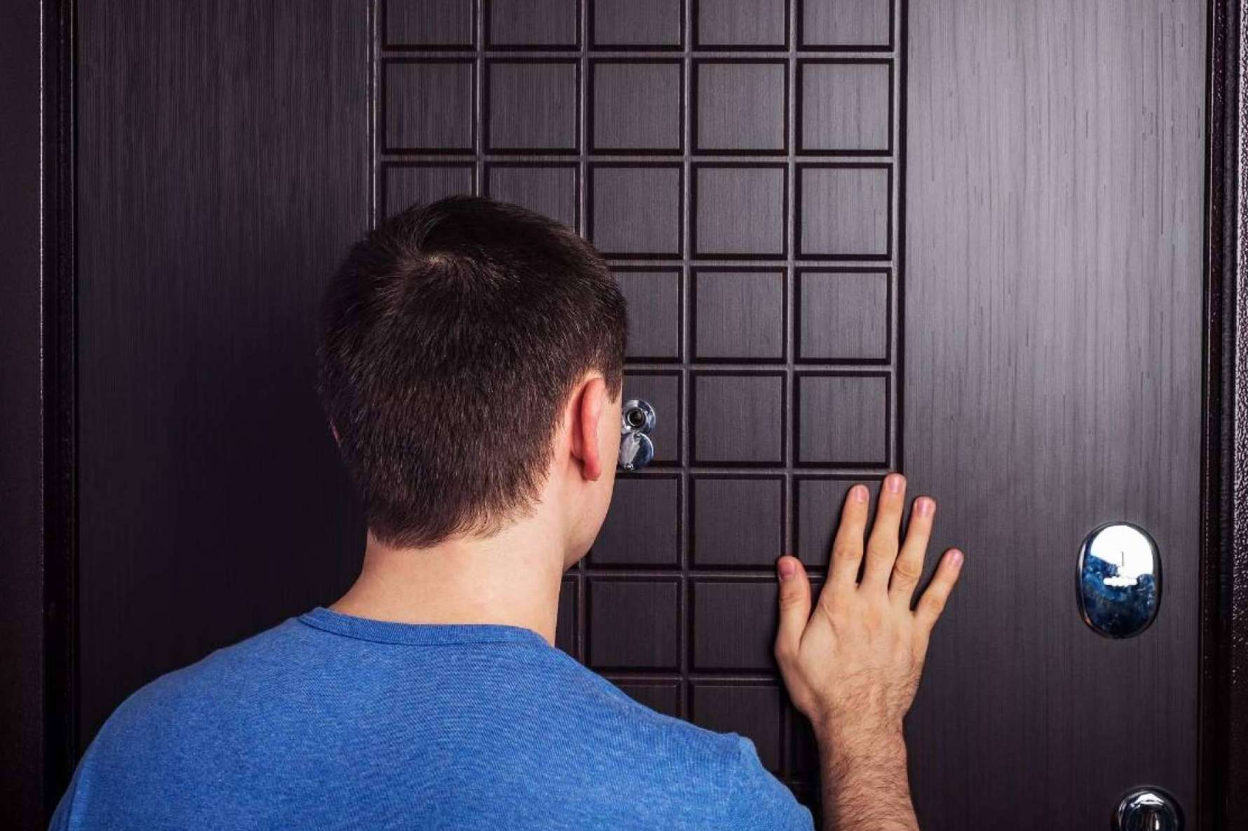 La mirilla para puerta aporta tranquilidad y potencia la seguridad de un hogar o negocio