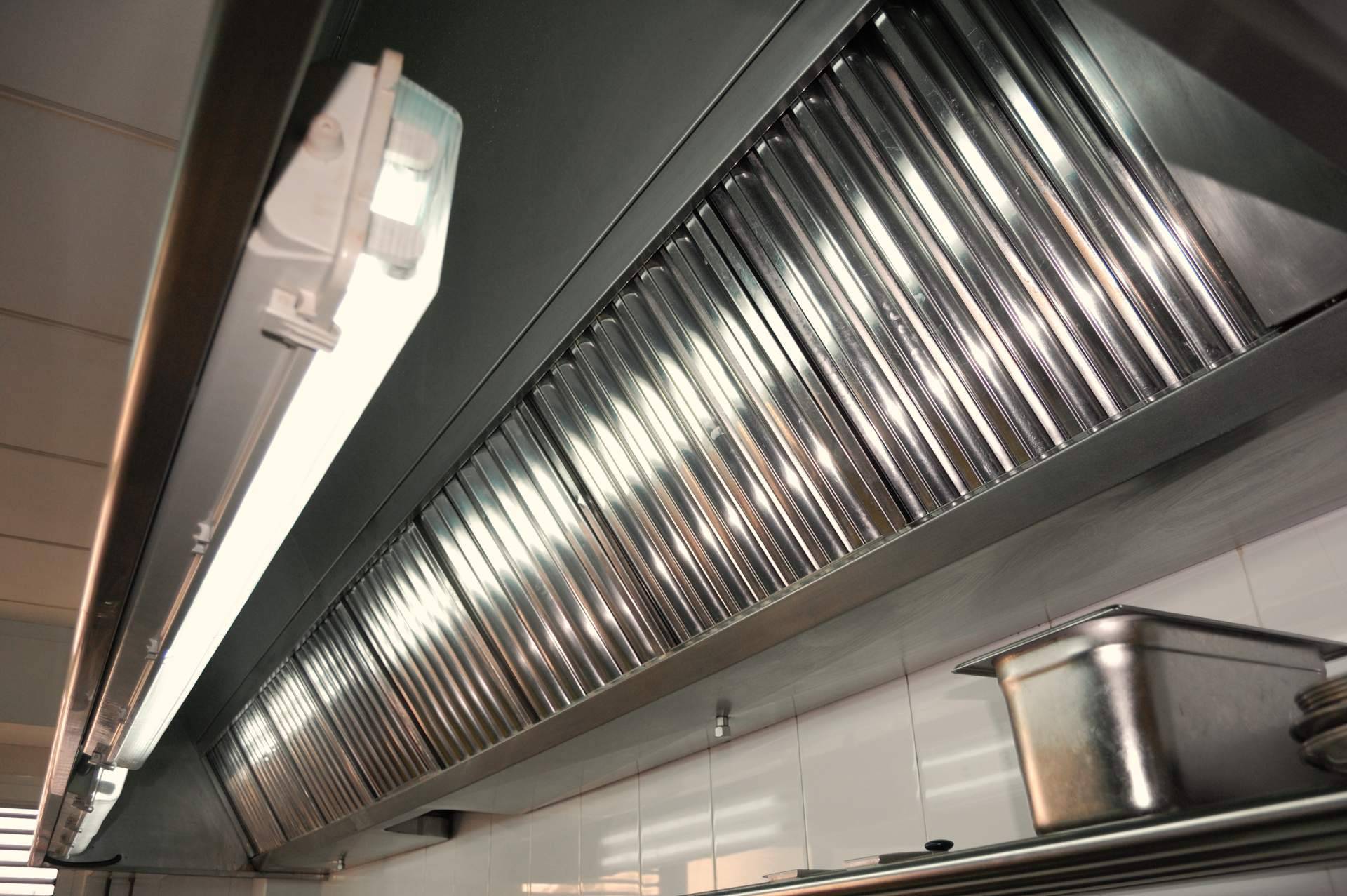 Soluciones personalizadas con campanas de cocina industriales