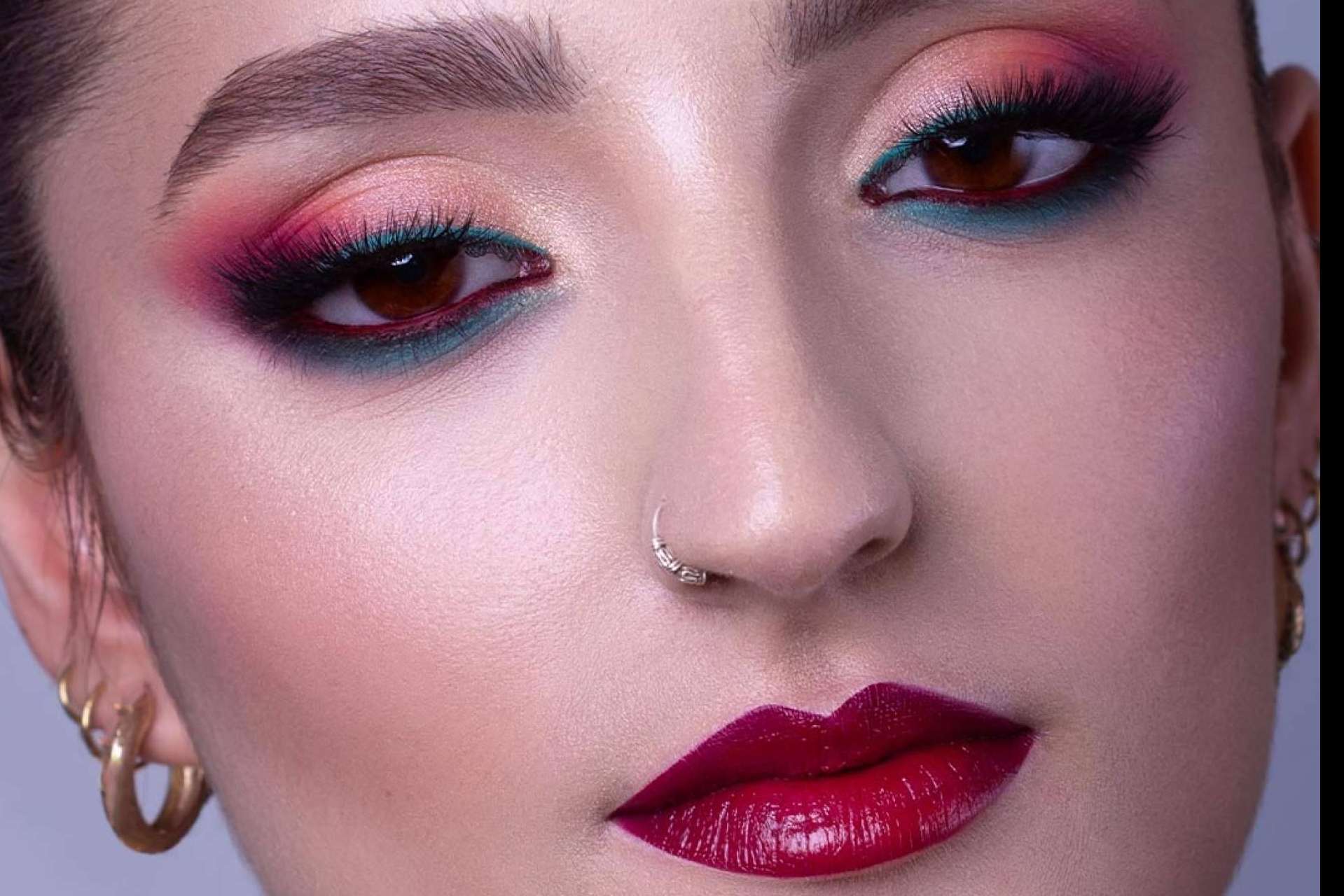 Con Javier Romero es posible aprender a vender servicios y cursos como maquilladora profesional