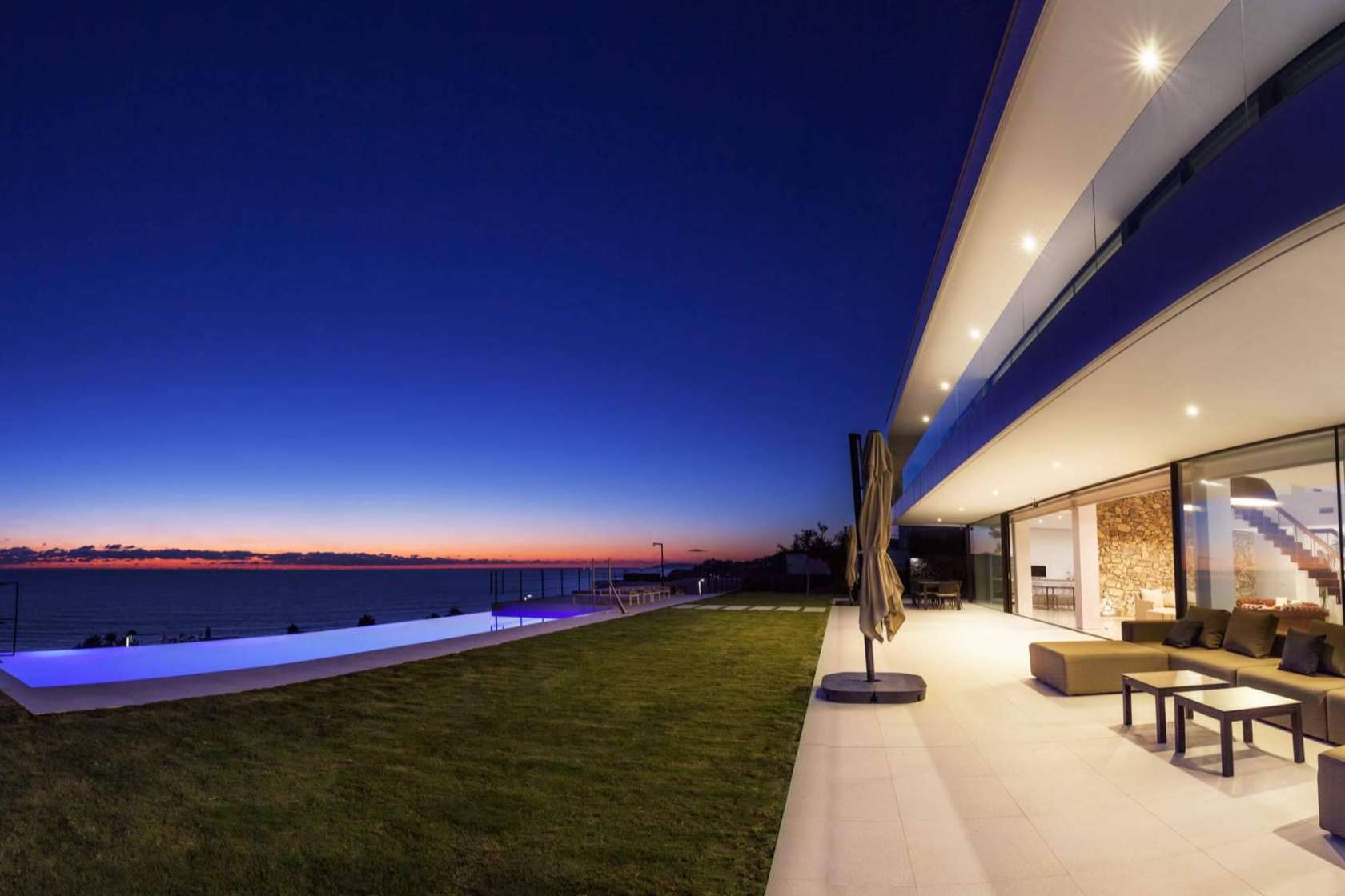 Las comodidades que ofrece el chalet de lujo Villa Alkaram, en Zahara de los Atunes
