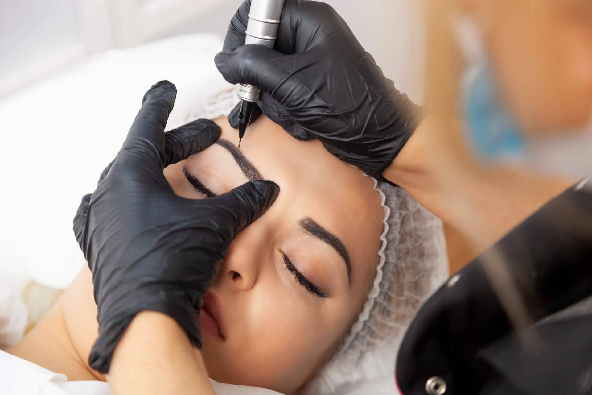 Micropigmentación de cejas con las técnicas vanguardistas de Centro Estética El Pilar