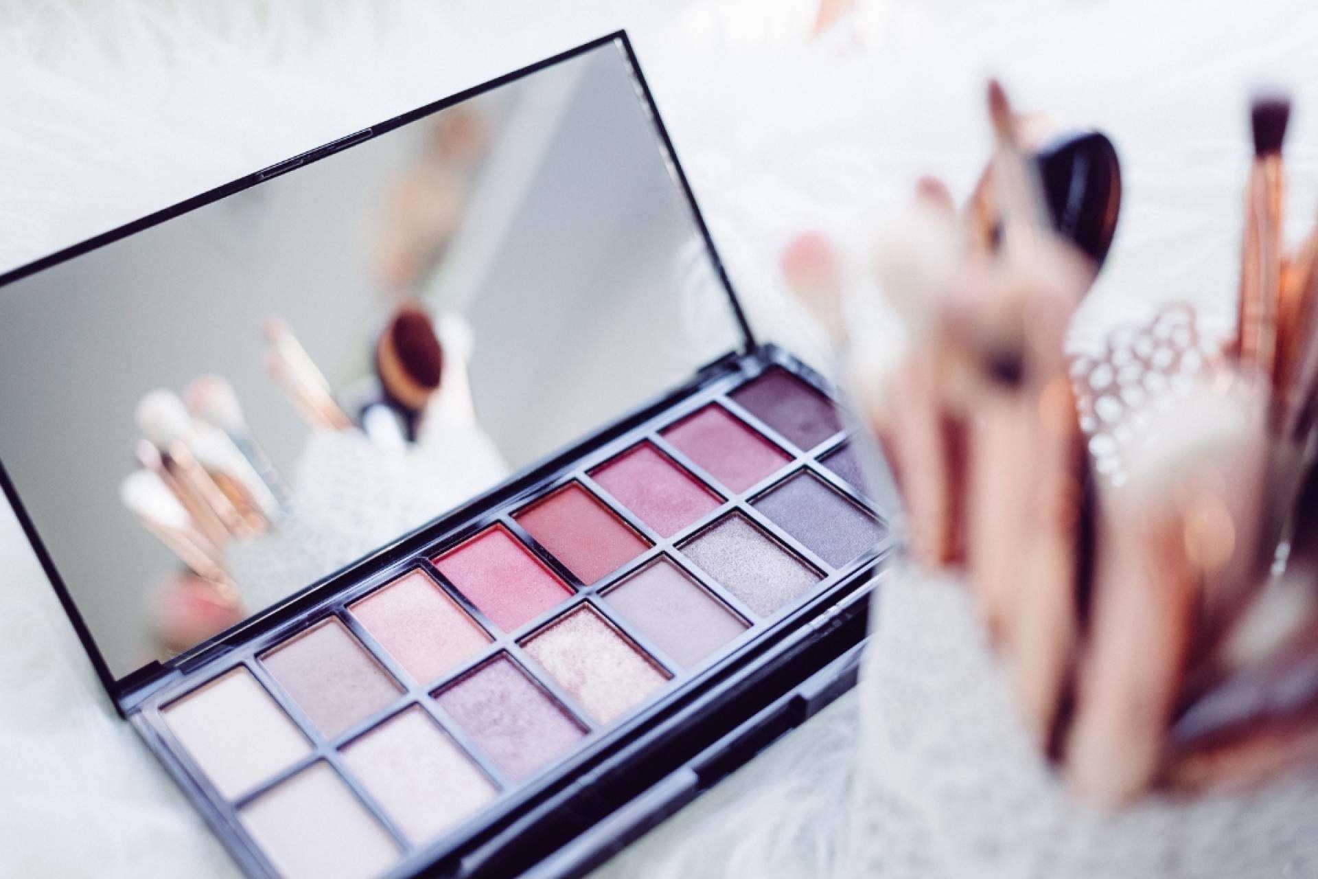 AllZone da un paso más e incluye productos de cosmética en su catálogo