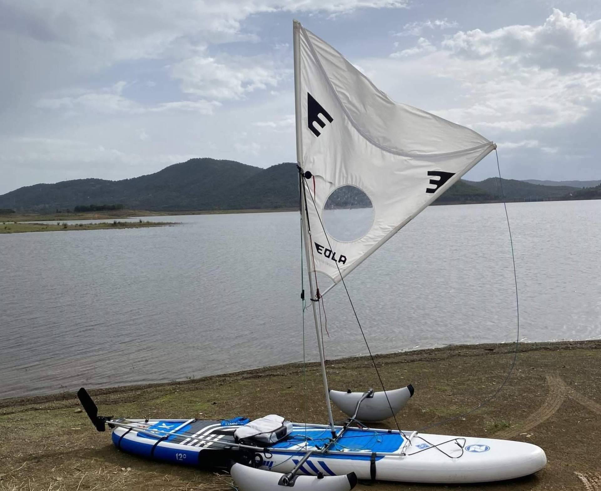 Disfrutar de los días de viento con la práctica de paddle con Vela Eola