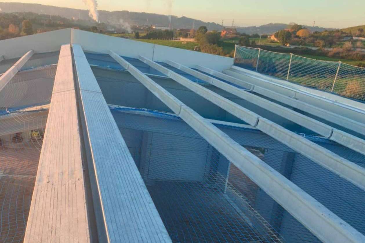 La instalación de redes de seguridad en obras, una obligación clave para cumplir la Ley de Prevención de Riesgos Laborales