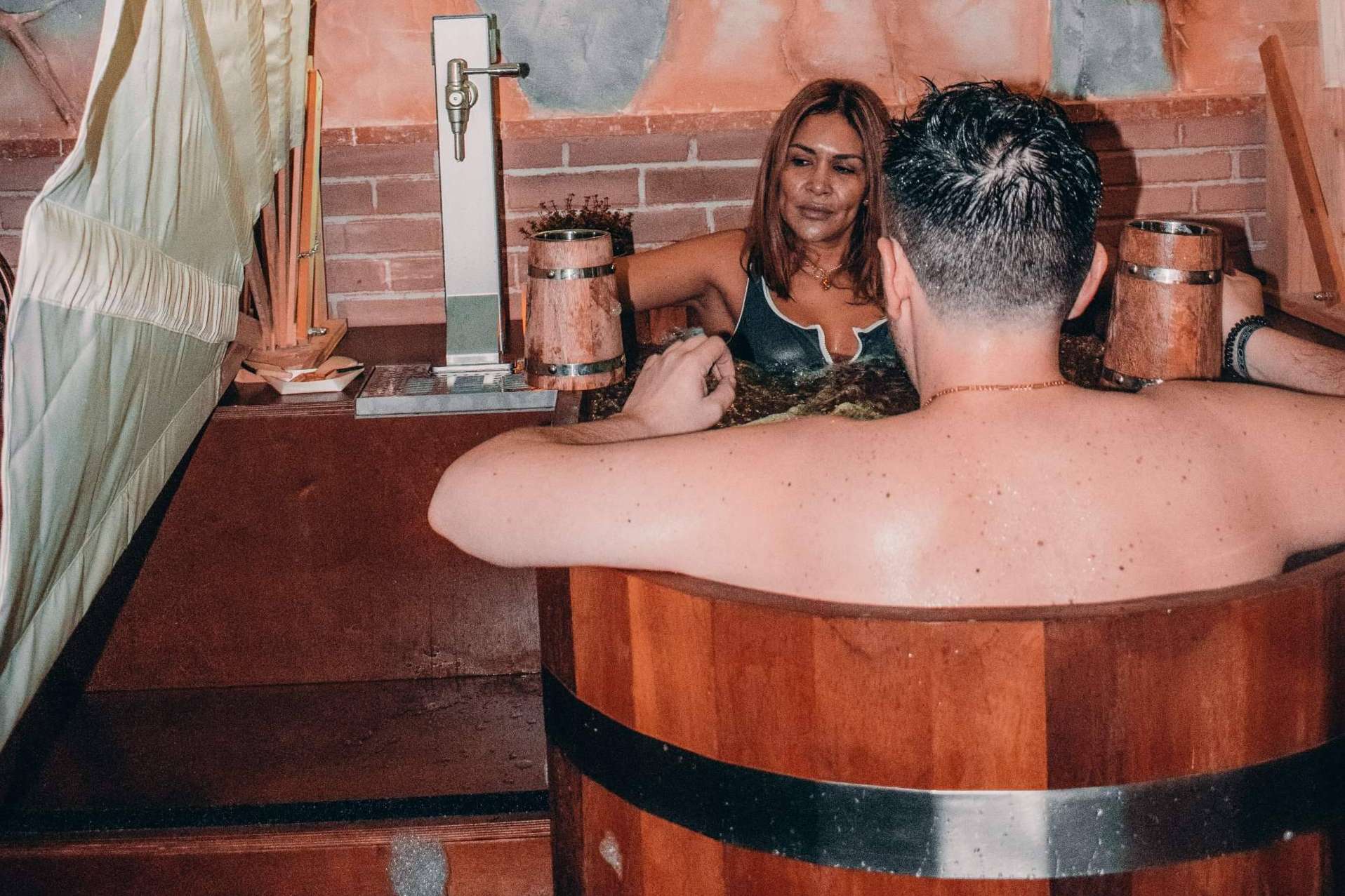 Planes originales de San Valentín con Beer Spa, la propuesta que enamora