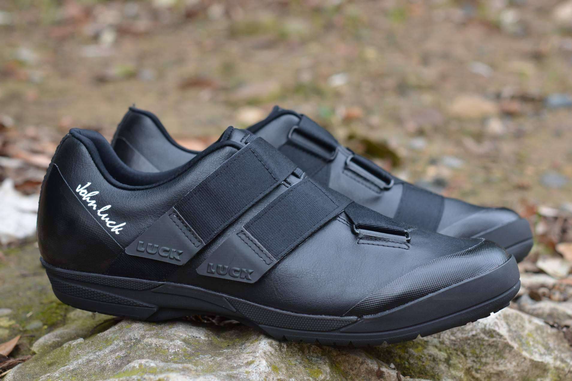 John Luck apuesta por el confort con sus zapatillas de ciclismo de horma respetuosa