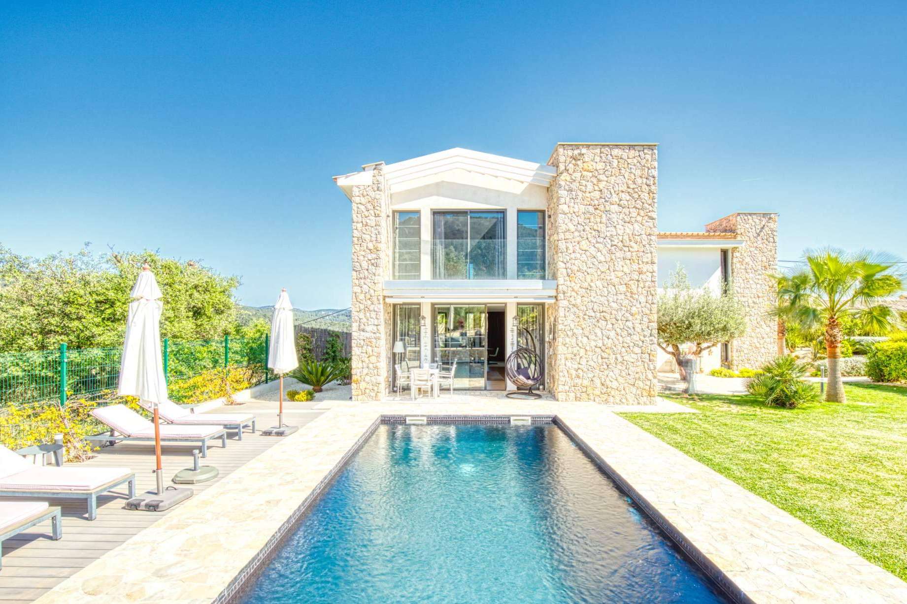 ​La inmobiliaria Lovian Properties destaca en el mercado de propiedades exclusivas en Santa Ponsa​