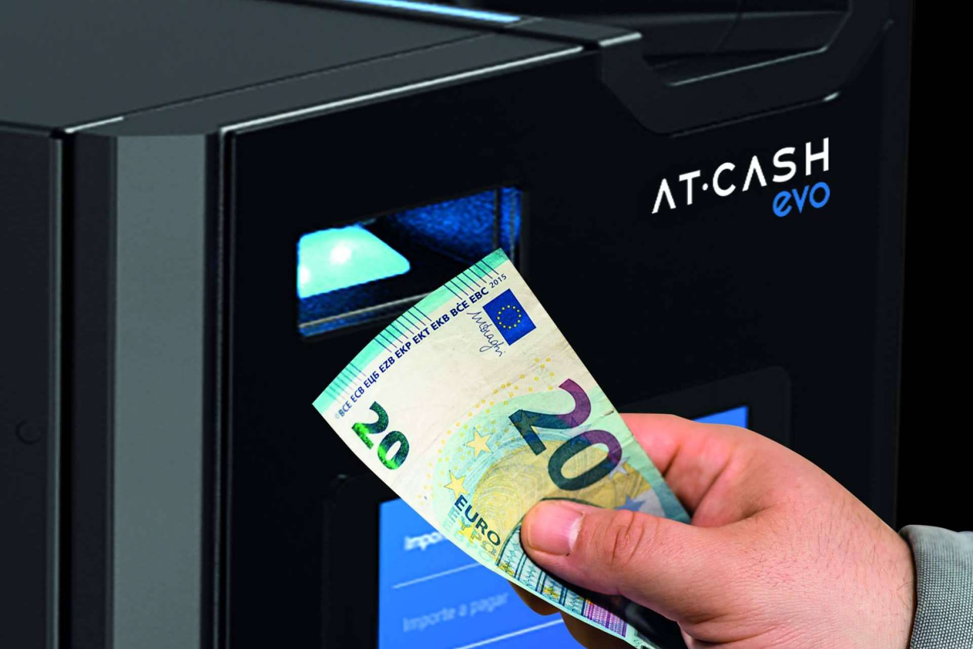AT-CASH EVO optimiza el punto de venta con un sistema de autocobro compacto y asequible