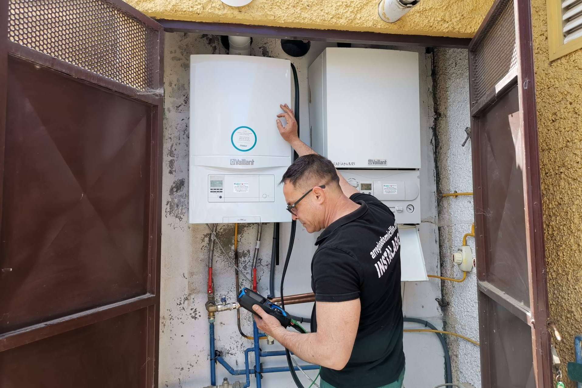 Arreglo a Domicilio, expertos en la reparación de calentadores de gas y termos eléctricos en Tenerife