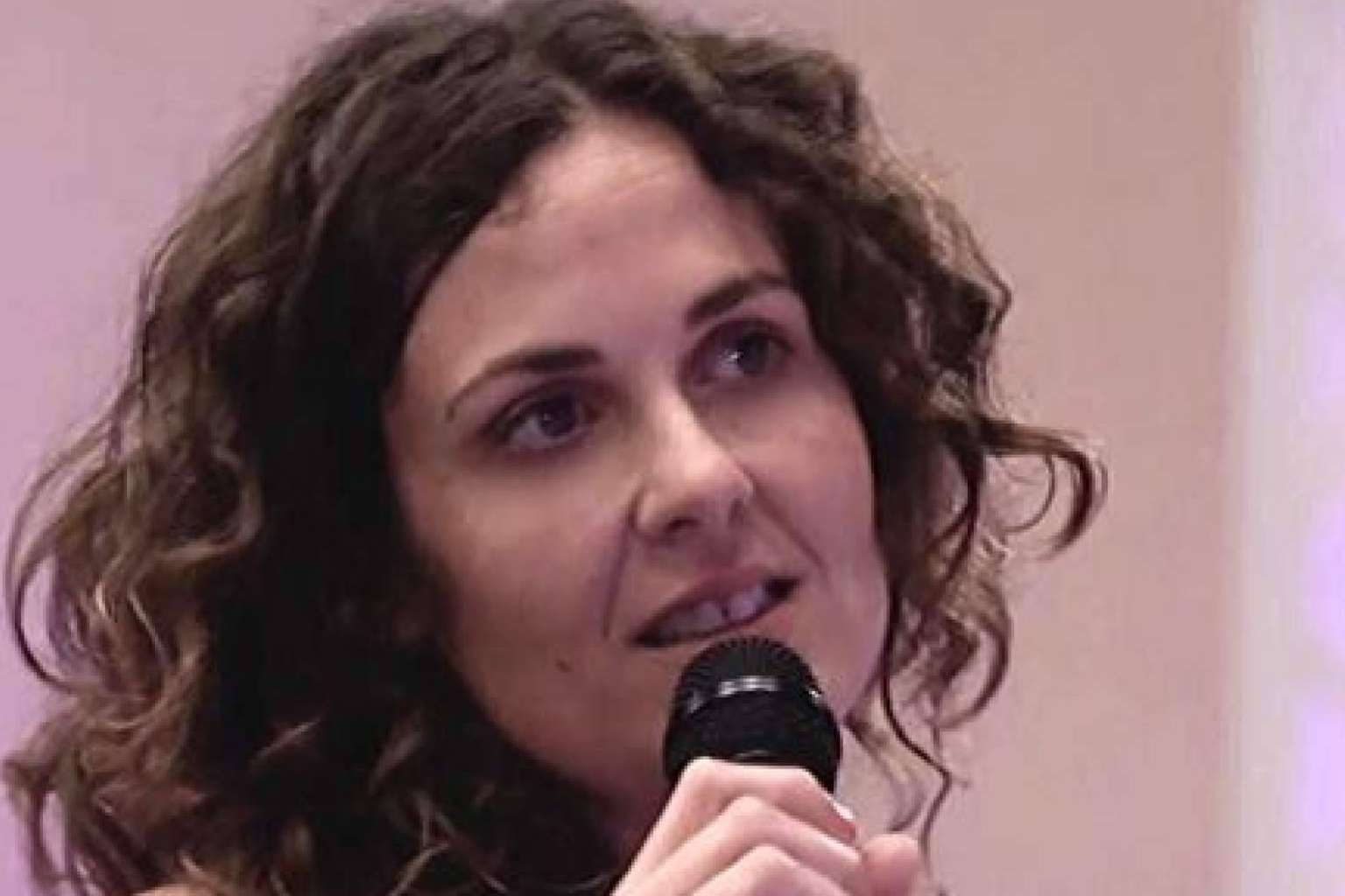 Silvia Valdés lanza curso de oratoria para evitar discursos que aburren a la audiencia