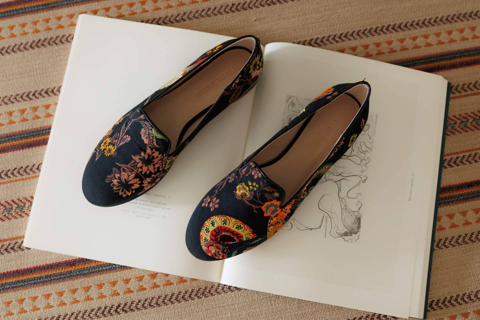 Mocasines mujer elegantes con sello artesanal; diseño atemporal para acompañar toda la vida