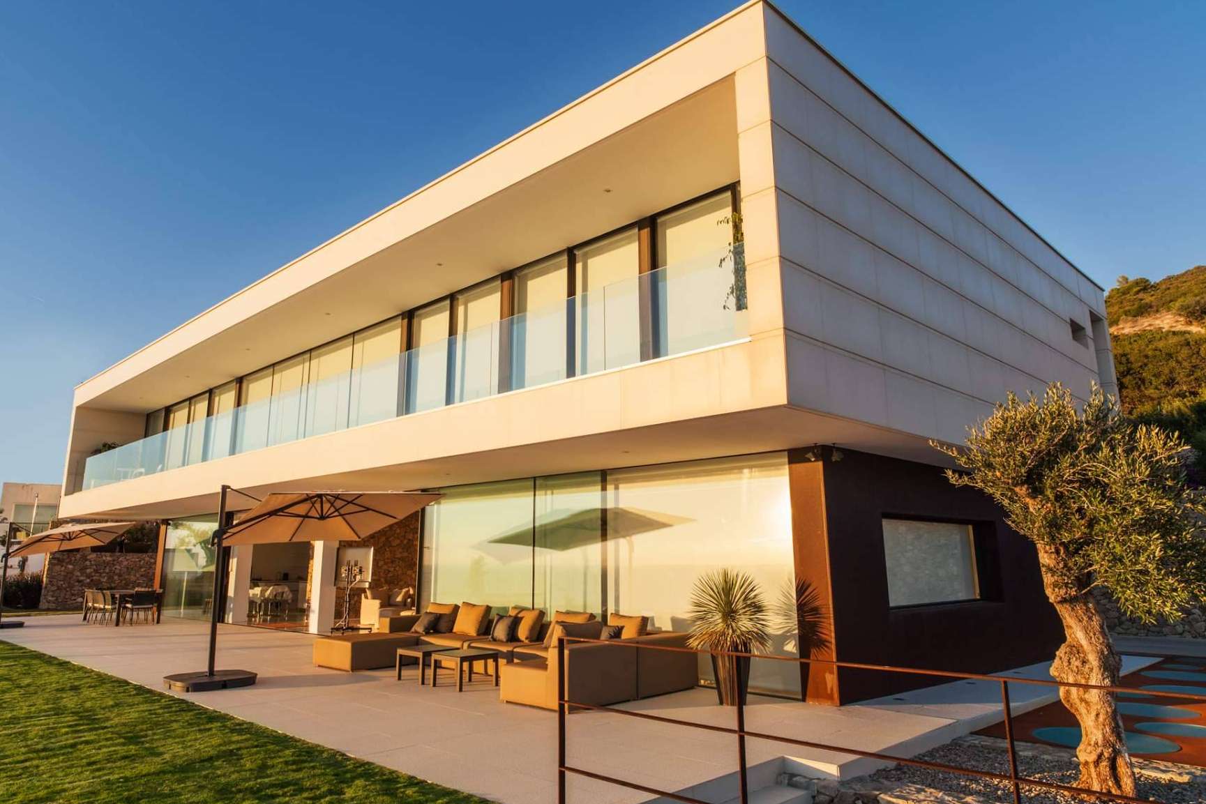 Zahara de los Atunes, escenario de la exclusiva Villa Alkaram para vacaciones de lujo