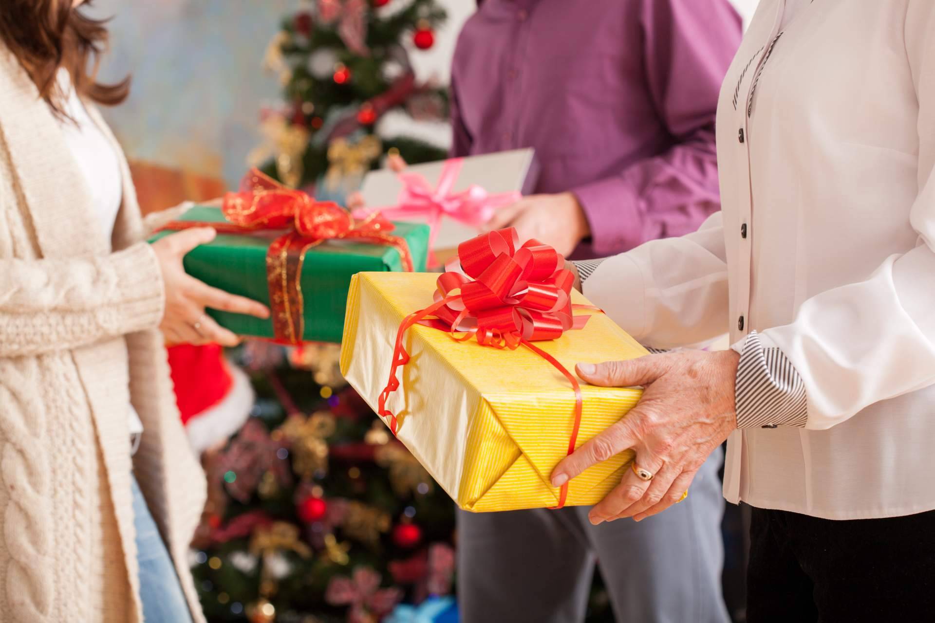 Regalos de Navidad de cosmética bio para acertar y sorprender con perfumes naturales para regalar