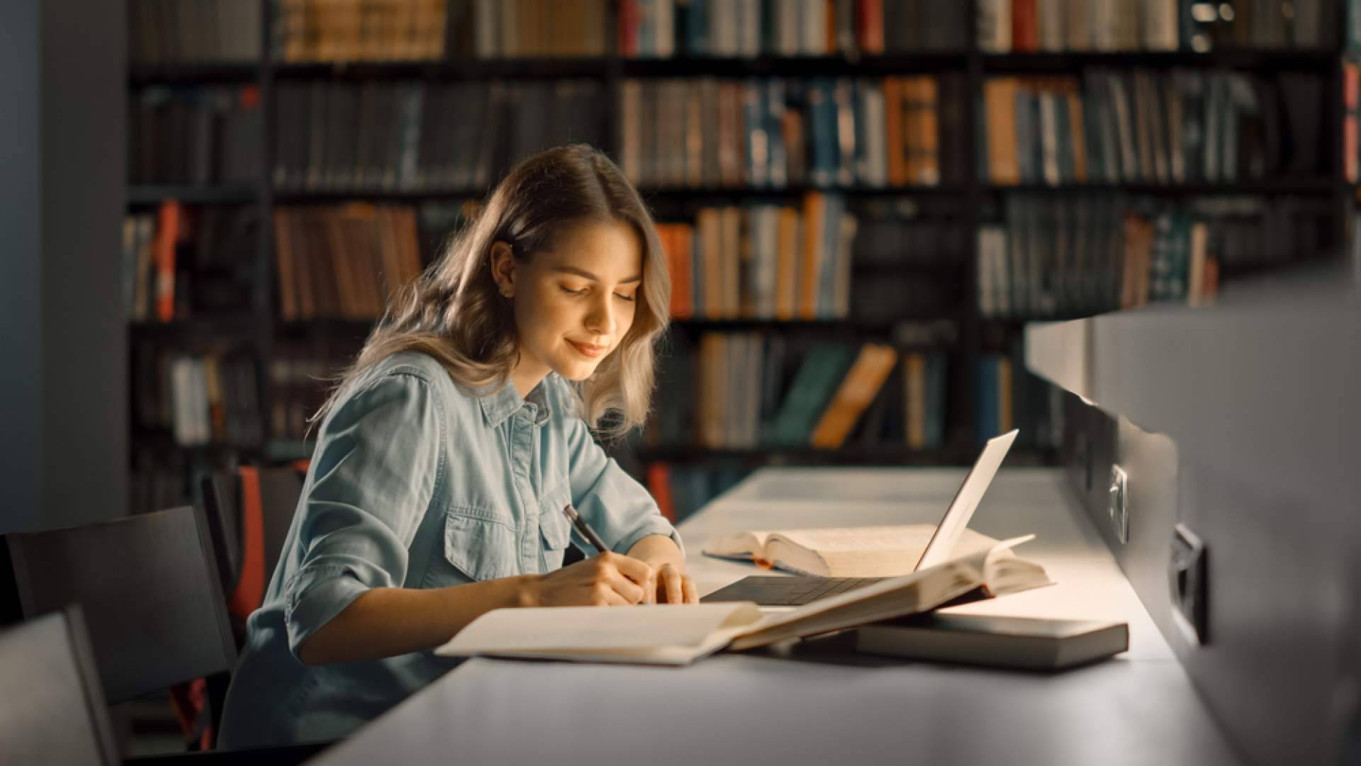 Formación de posgrado online en ISEB con títulos reconocidos por la Universidad Isabel I