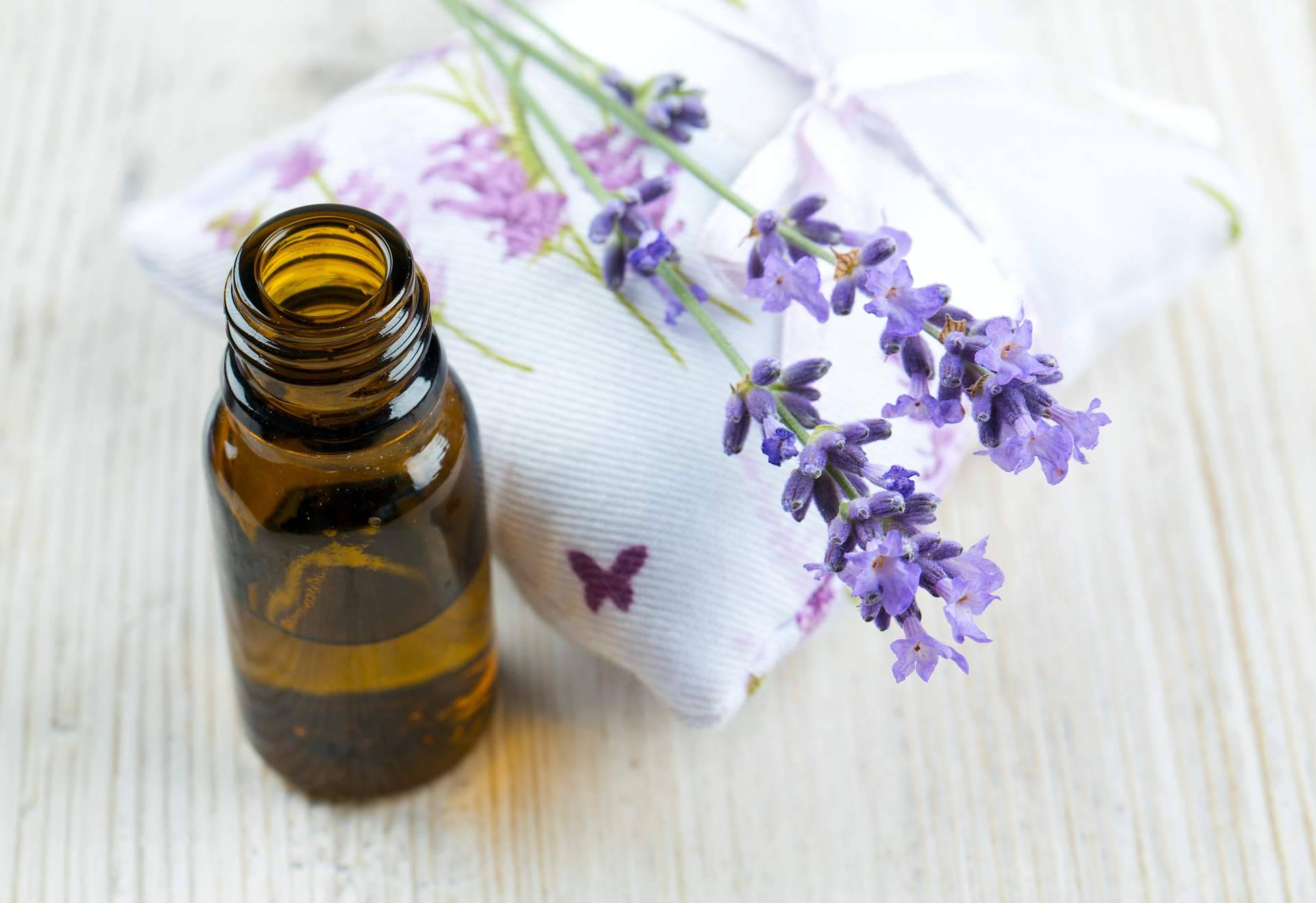 Aceites esenciales y aromaterapia, el papel del olfato en el equilibrio emocional