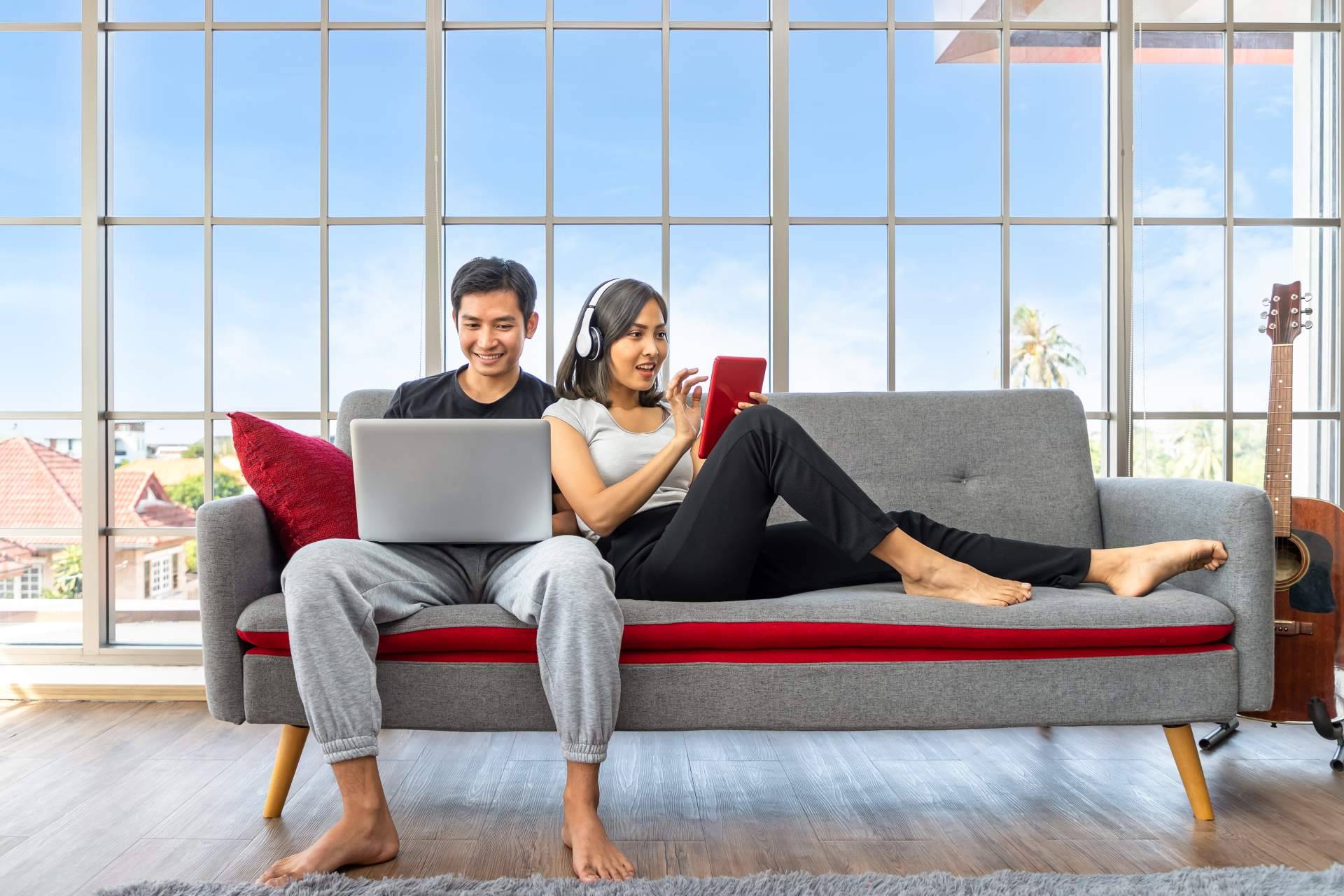La Tienda HOME orienta a los consumidores sobre cómo elegir sofás para mejorar la comodidad del hogar