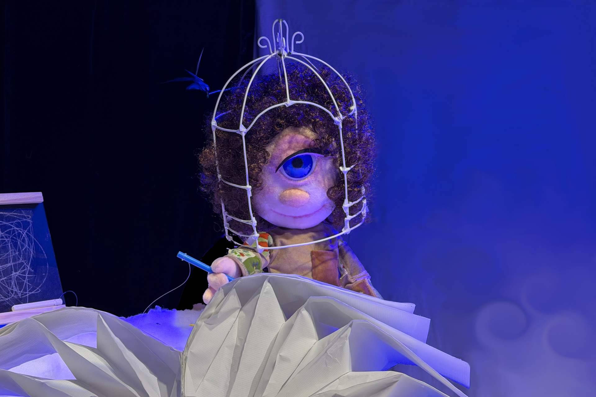 'Pajarillos en la Cabeza', teatro de objetos y arena para acercar la neurodiversidad al público familiar